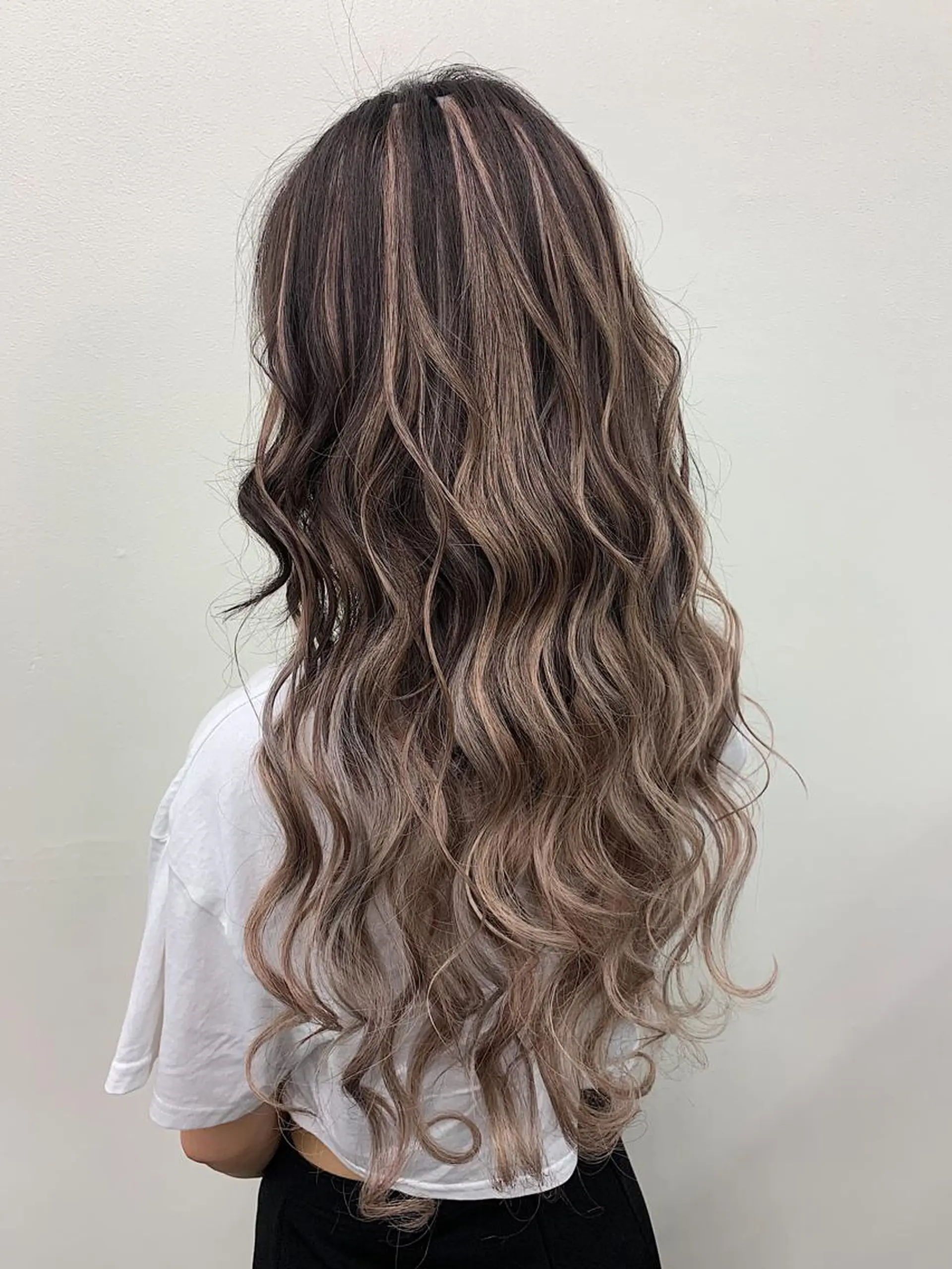 ミディアム Mululu所属・京都最安価エクステ muuka🦋のヘアスタイル