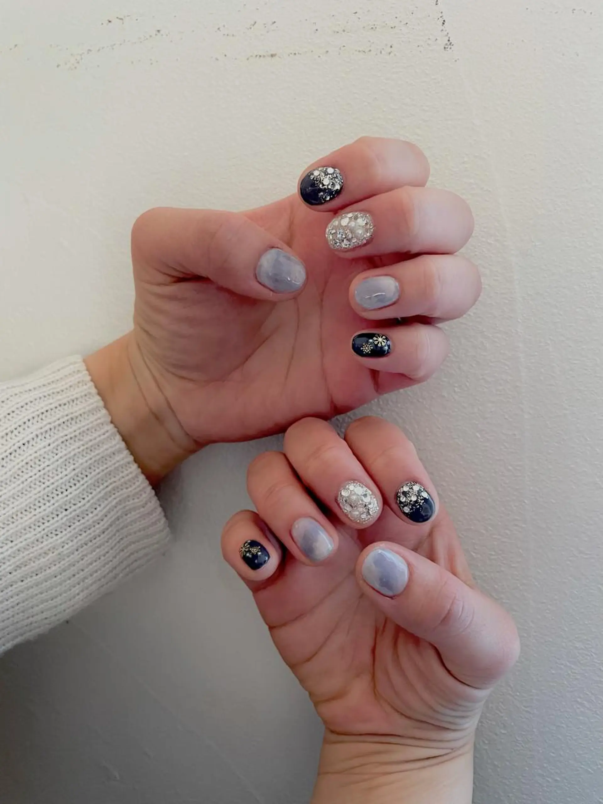 ネイル ブルー キラキラネイル ネイビー 冬ネイル 甲府市徳行 🧸prunelleのネイルデザイン