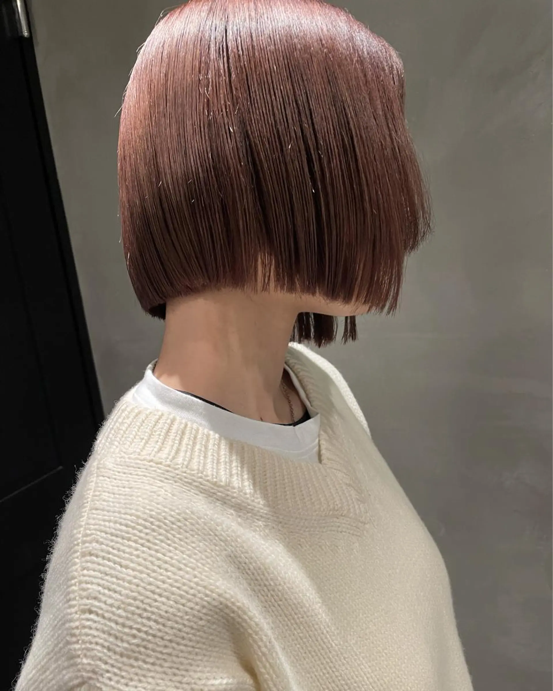 ショート カラー ベージュカラー ピンクカラー ピンクベージュ ボブ 大人girly🛋️ 🤍yukakoのヘアスタイル