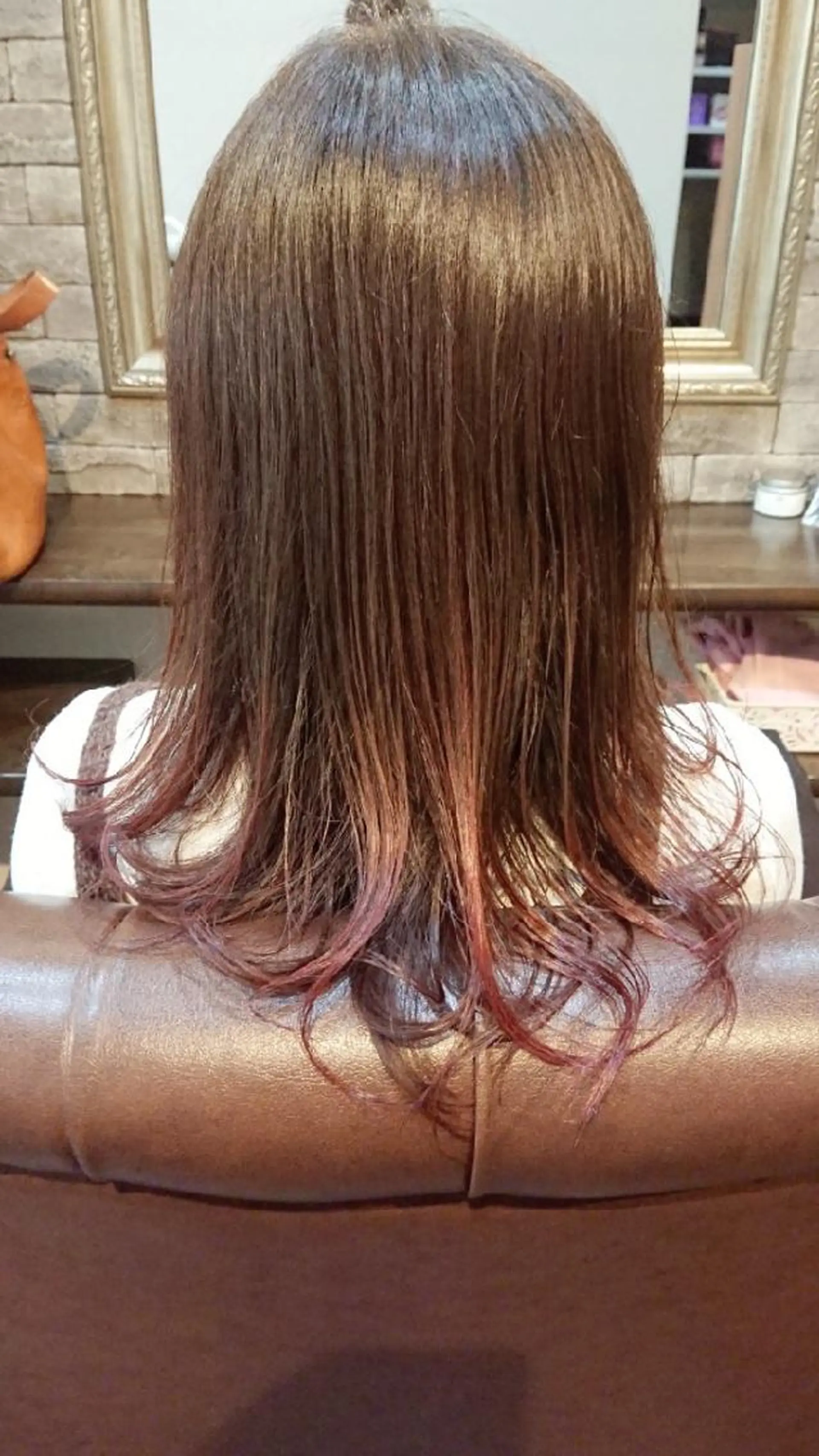 ミディアム カラー グレージュ ヘアカラー トリートメント 美髪 カラーリストのヘアスタイル