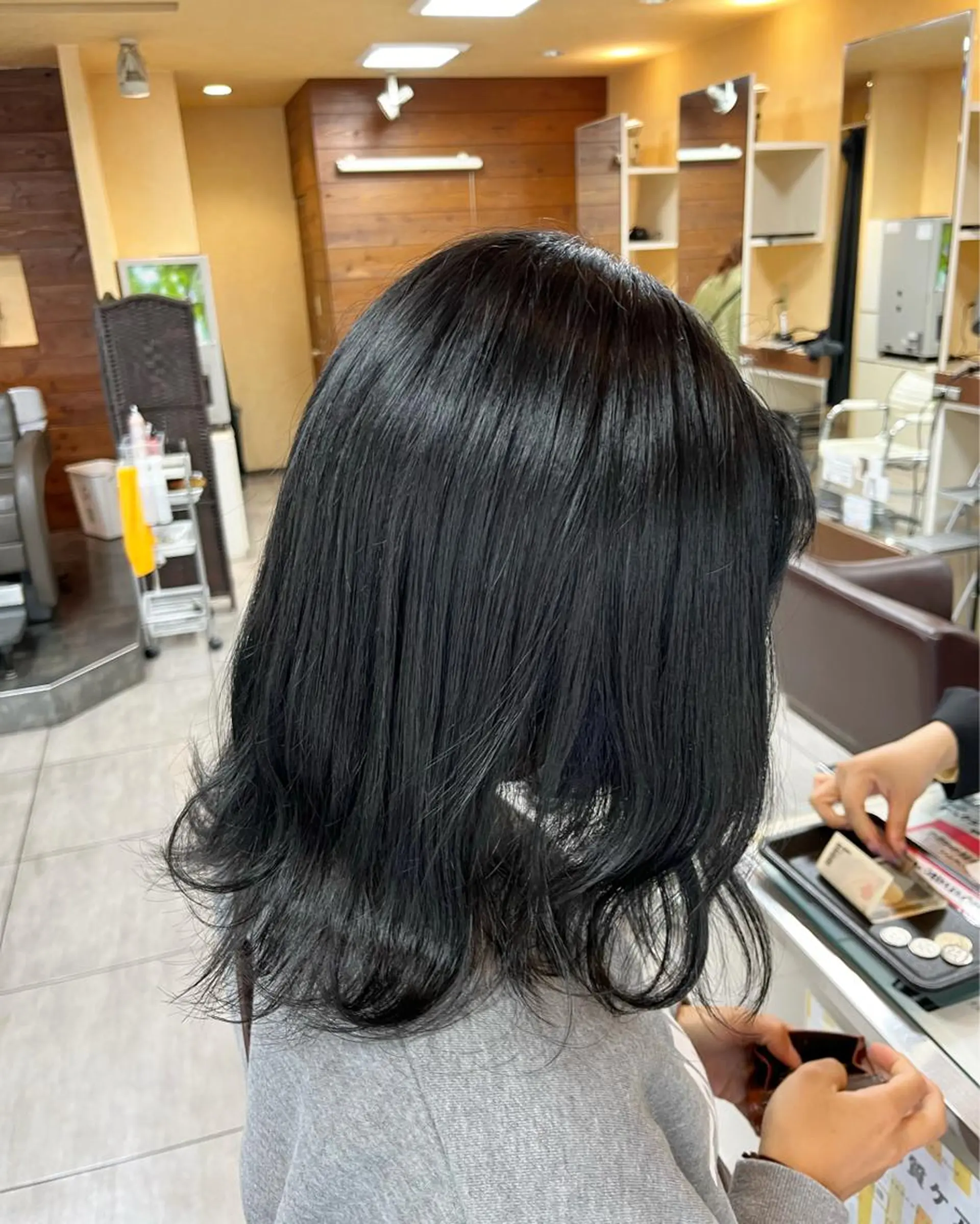 カラー インナー×縮毛矯正 ピンクカラー澤井里菜のヘアスタイル