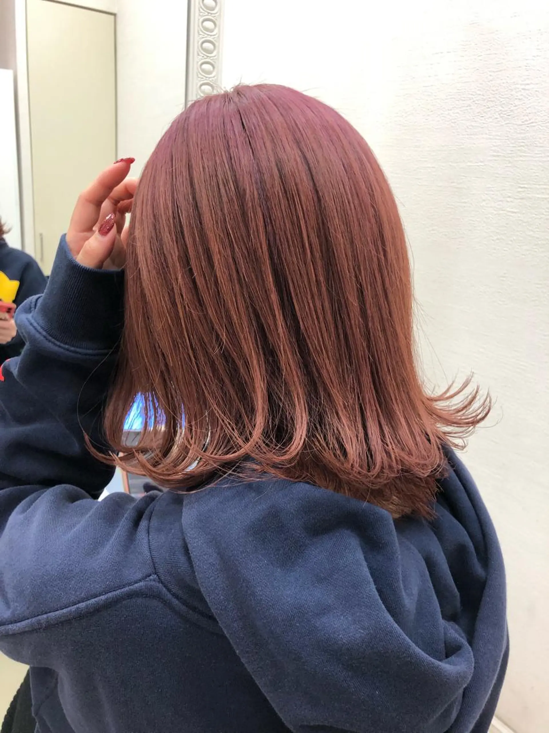 セミロング カラー ヘアカラー 渕向 克海のヘアスタイル