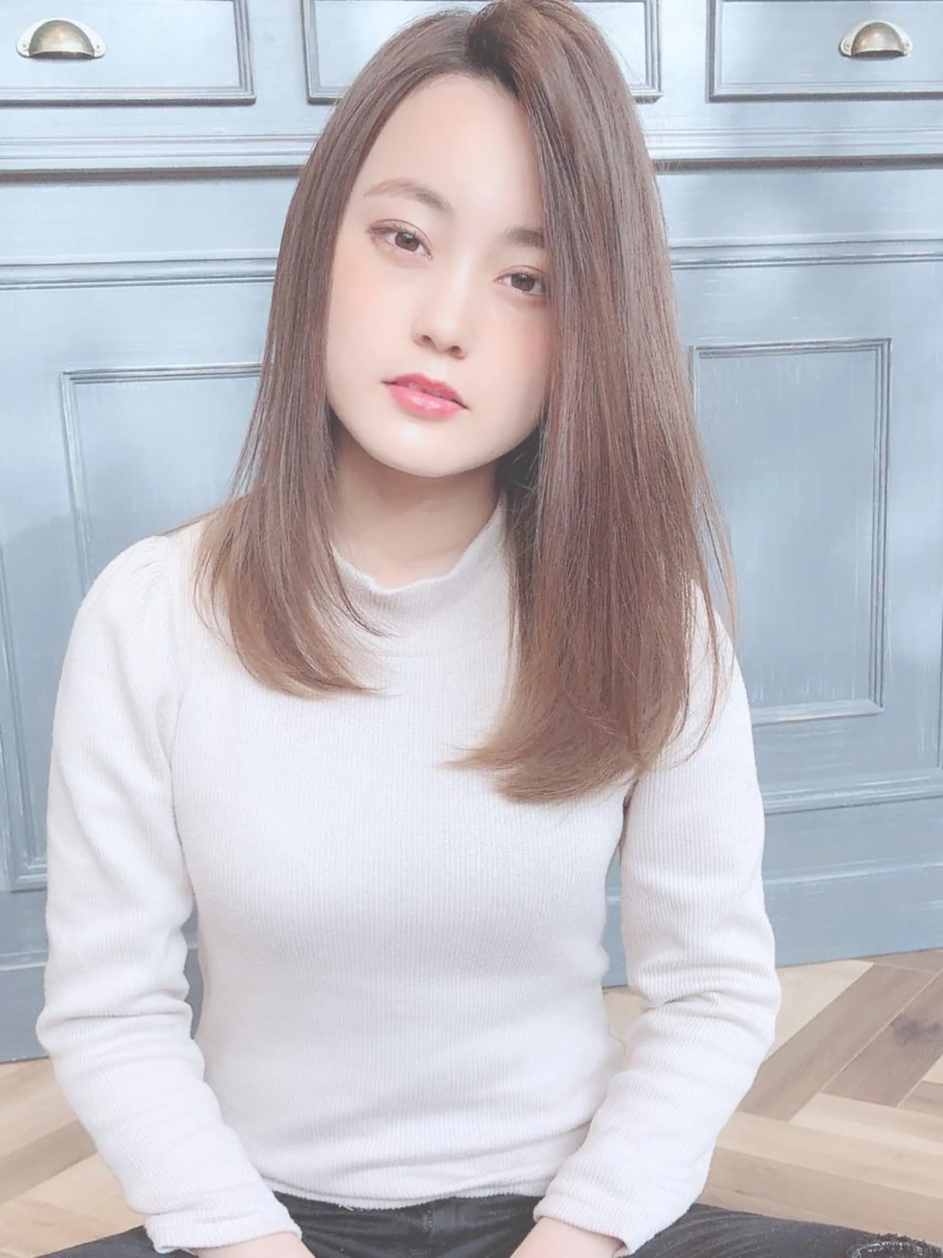セミロング カラー 透明感カラー ハイライトカラー ハイトーンカラー ハイライト &グループ代表取締役 KOHEIのヘアスタイル