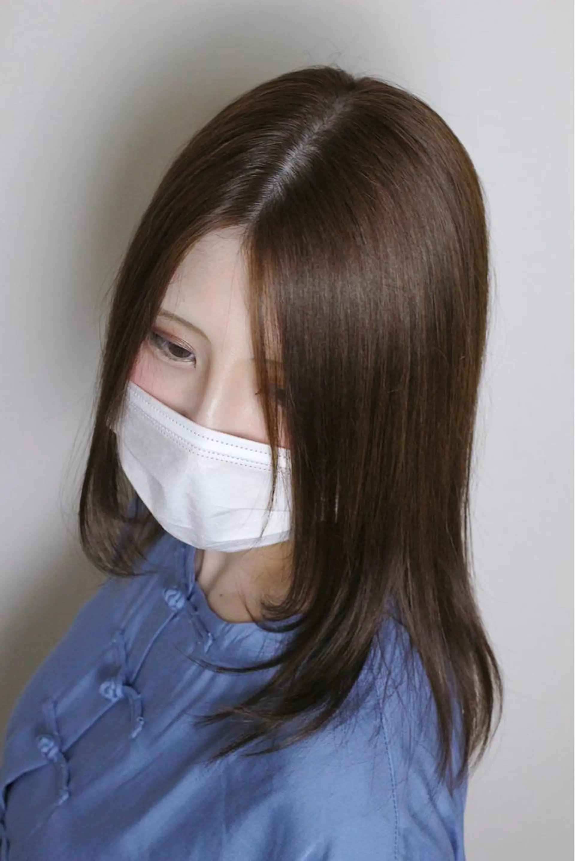 ミディアム カラー アッシュ アッシュブラウン ブラウンカラー カット ヘアカラー 土居 正季のヘアスタイル