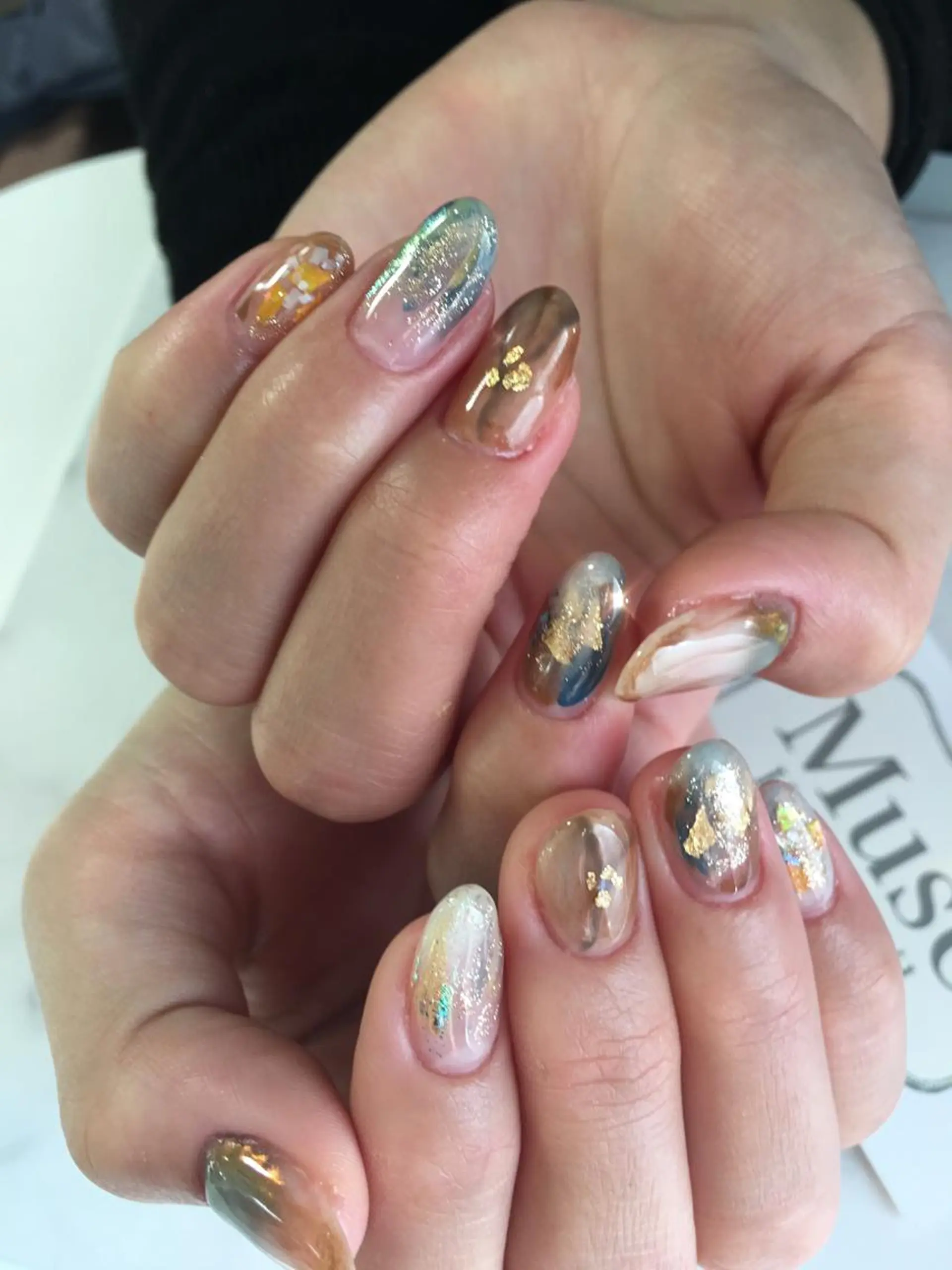 ネイル キラキラネイル ニュアンスネイル 隠れ家一戸建て金町 HIROMI 葛飾区のネイルデザイン