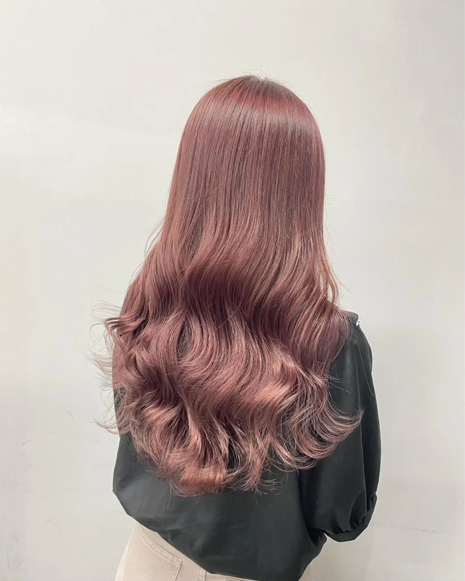 ロング カラー ベージュカラー ピンクカラー ピンクベージュ カット ヘアカラー トリートメント ヘッドスパ メンズ特化美容師 💠チナツのヘアスタイル