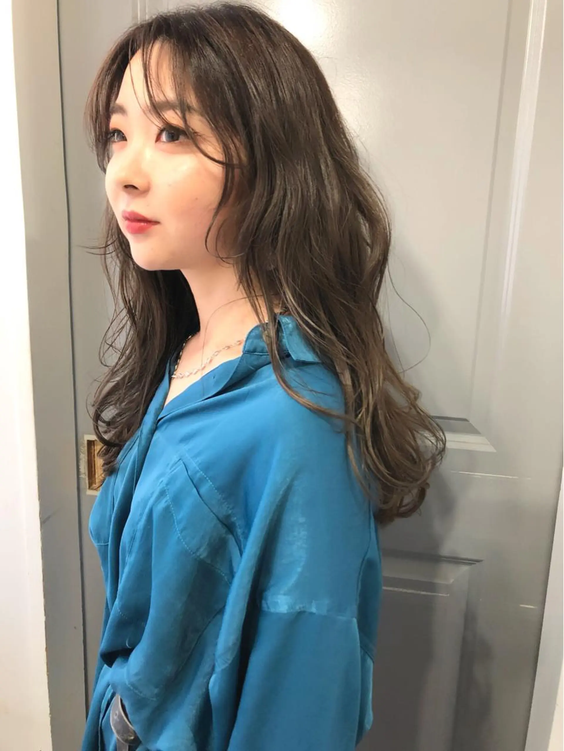 ロング カラー ブリーチ ケアブリーチ グレージュ Pia ツボイ ケイタのヘアスタイル