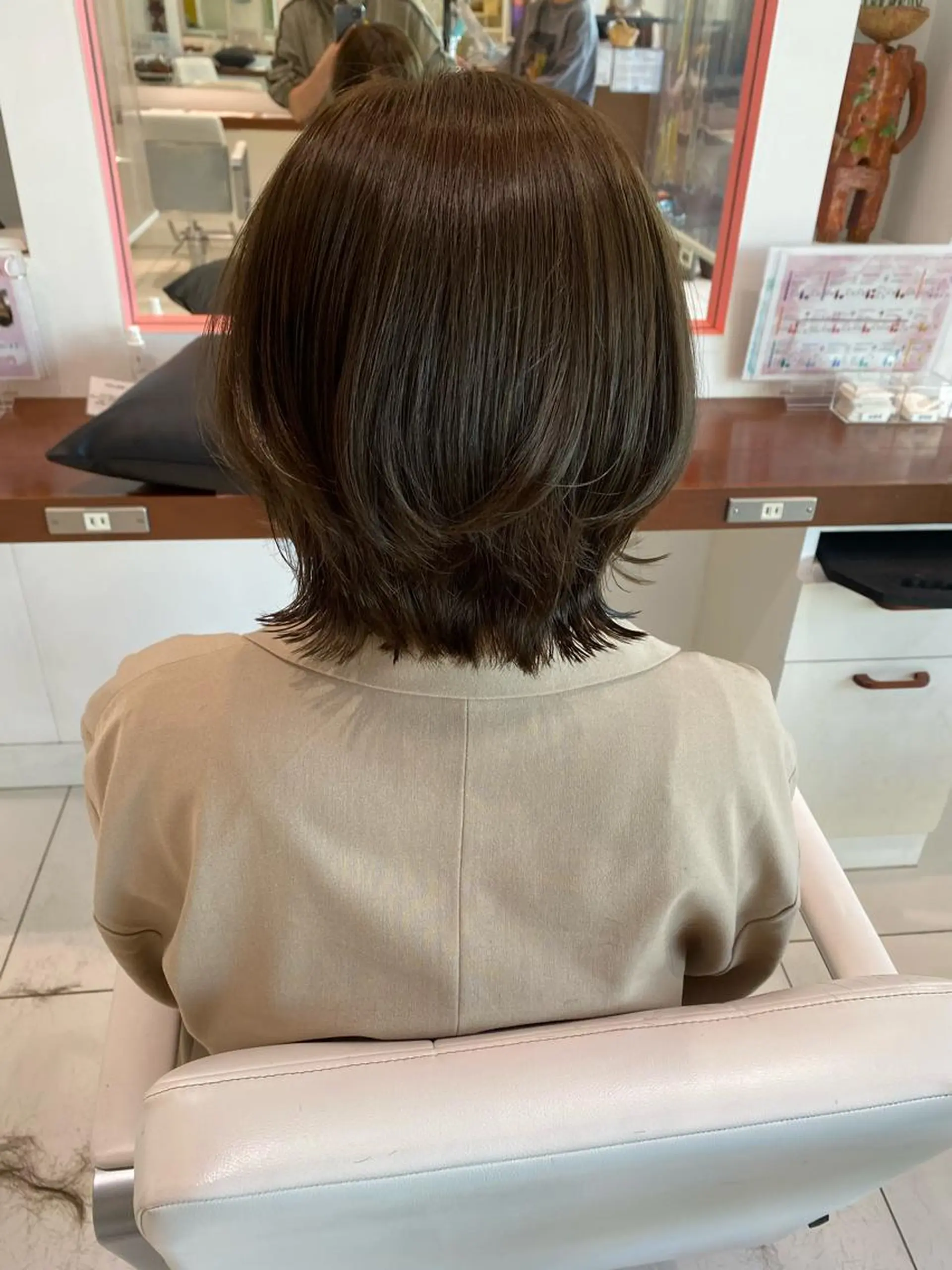 ミディアム カラー ウルフカット ハッシュカット/七海のヘアスタイル