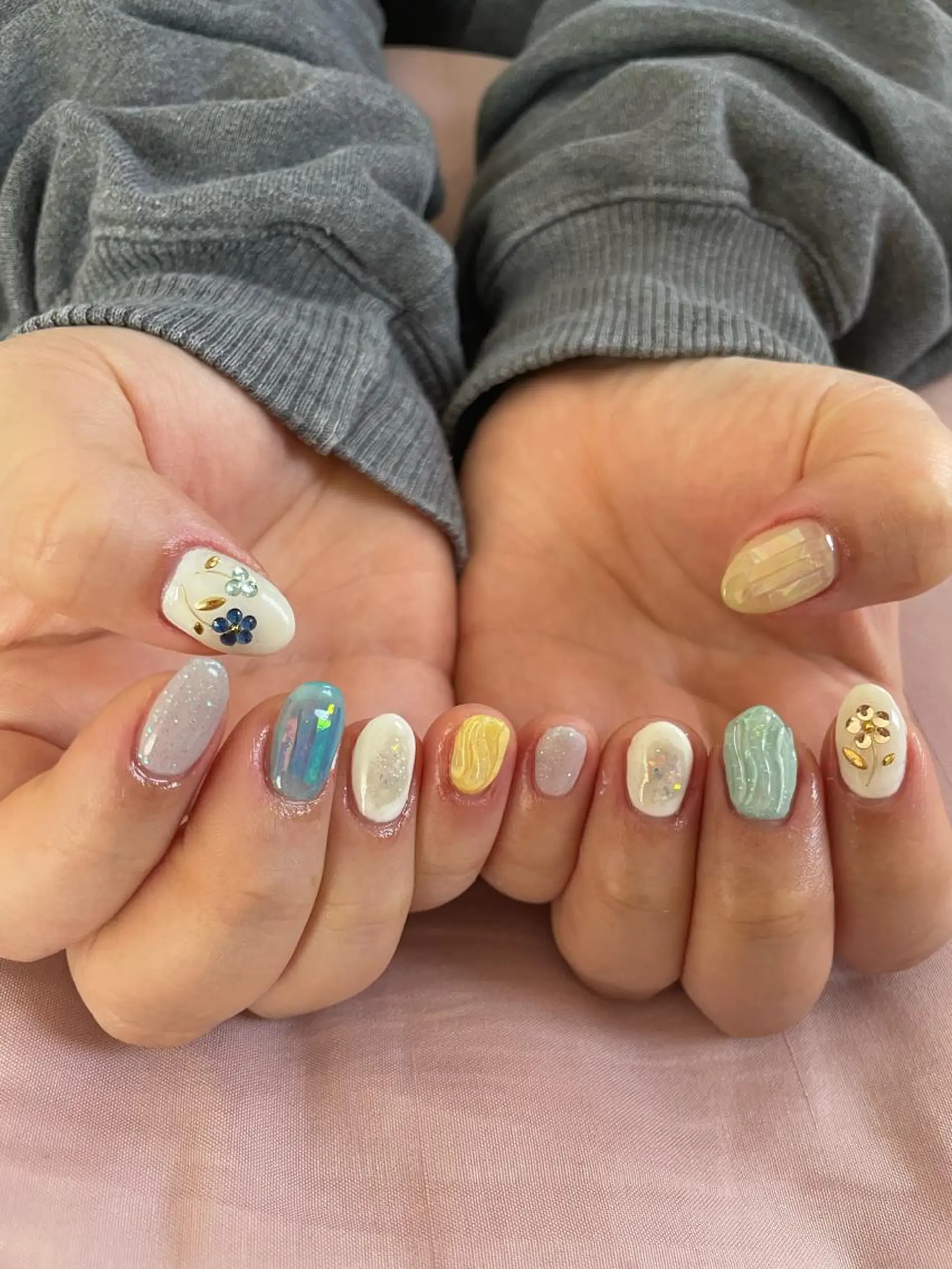 ネイル ハンドネイル フットネイル nailsalon momoのネイルデザイン