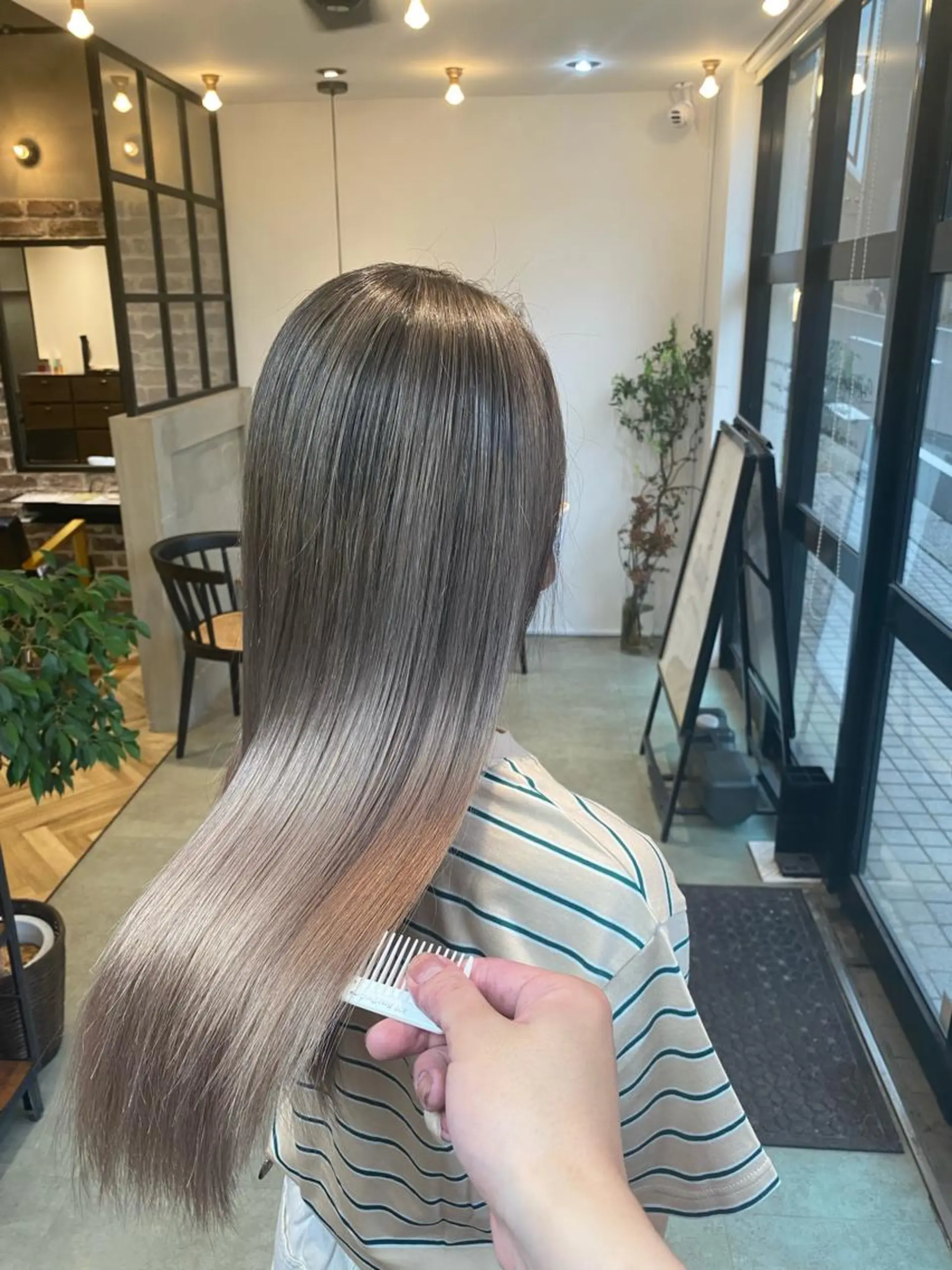 ロング カット ヘアカラー トリートメント 大内田 凌馬のヘアスタイル