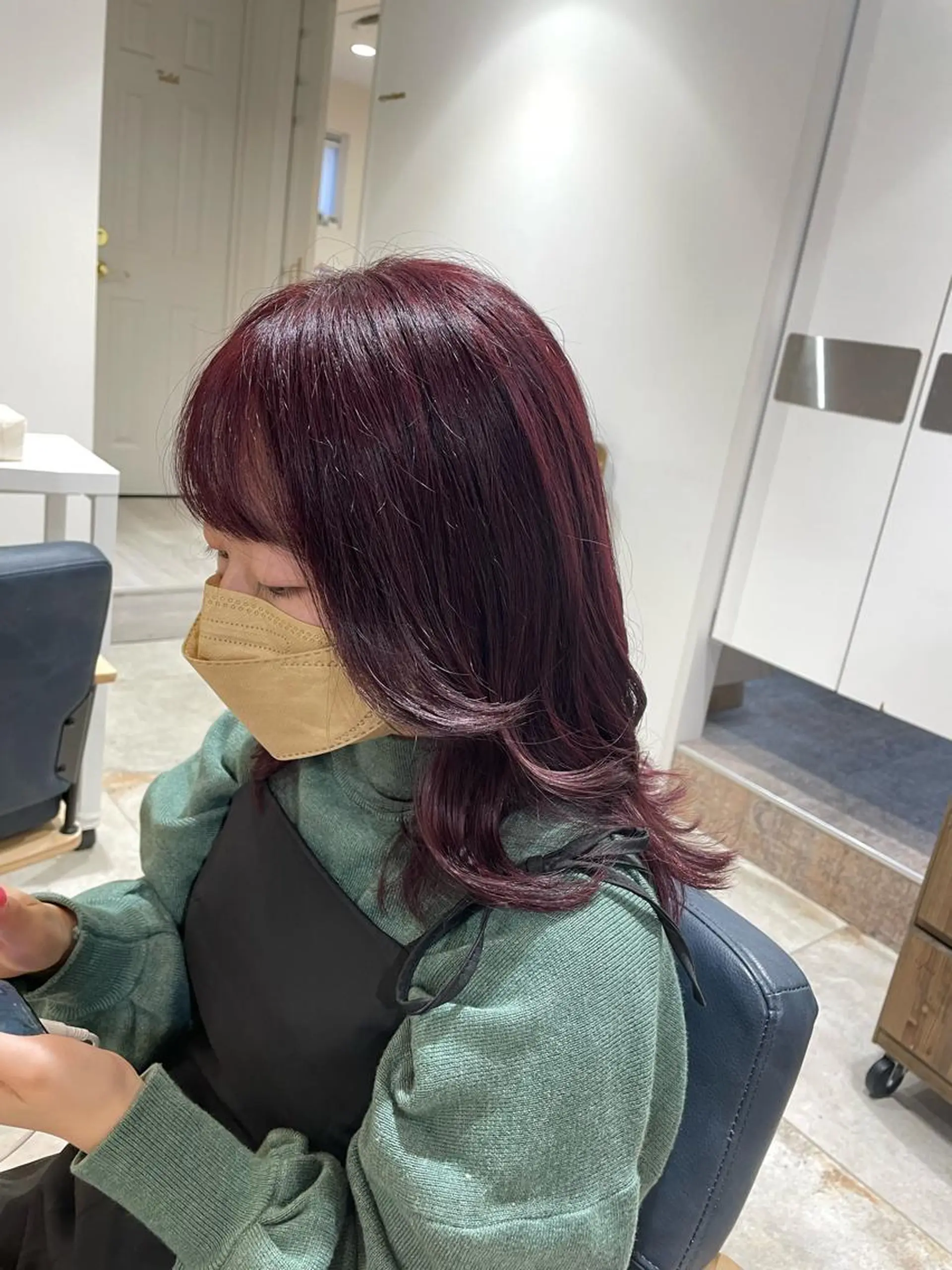 セミロング カラー バレイヤージュ ベージュカラー ブリーチ ブルーカラー ブルーグレー カット ヘアカラー 新宿御苑前/新宿 Ryuseiのヘアスタイル