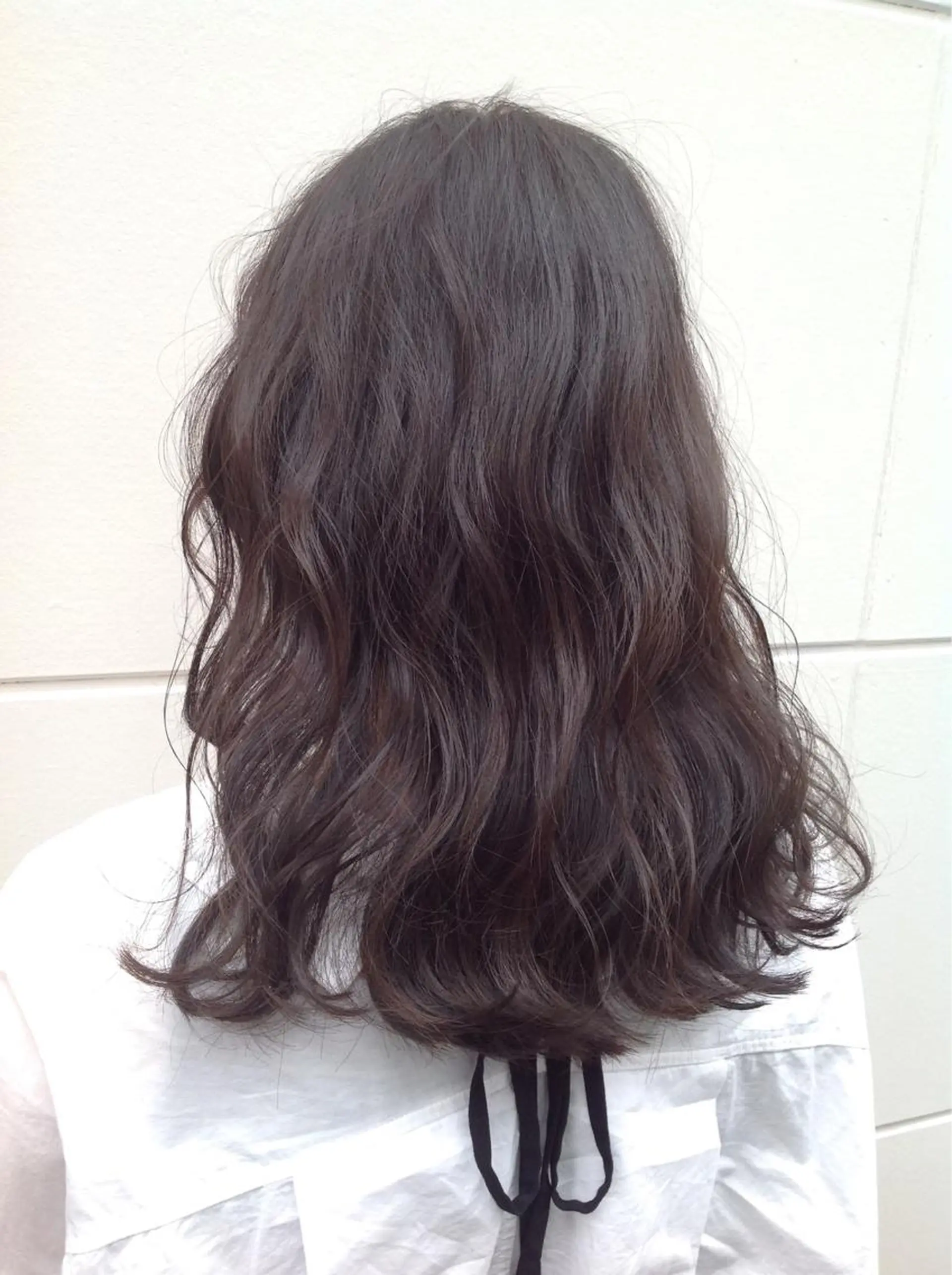ロング カラー 榎園 由美のヘアスタイル