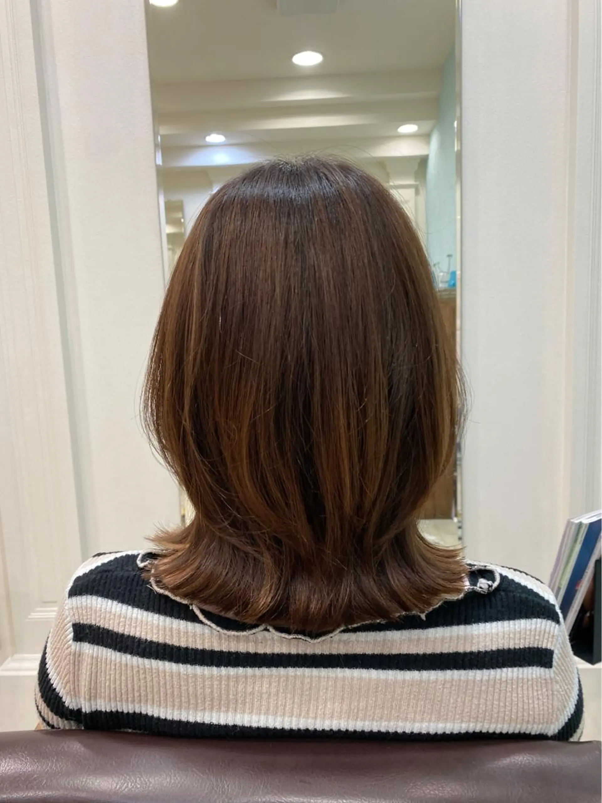 ミディアム 菜 摘のヘアスタイル