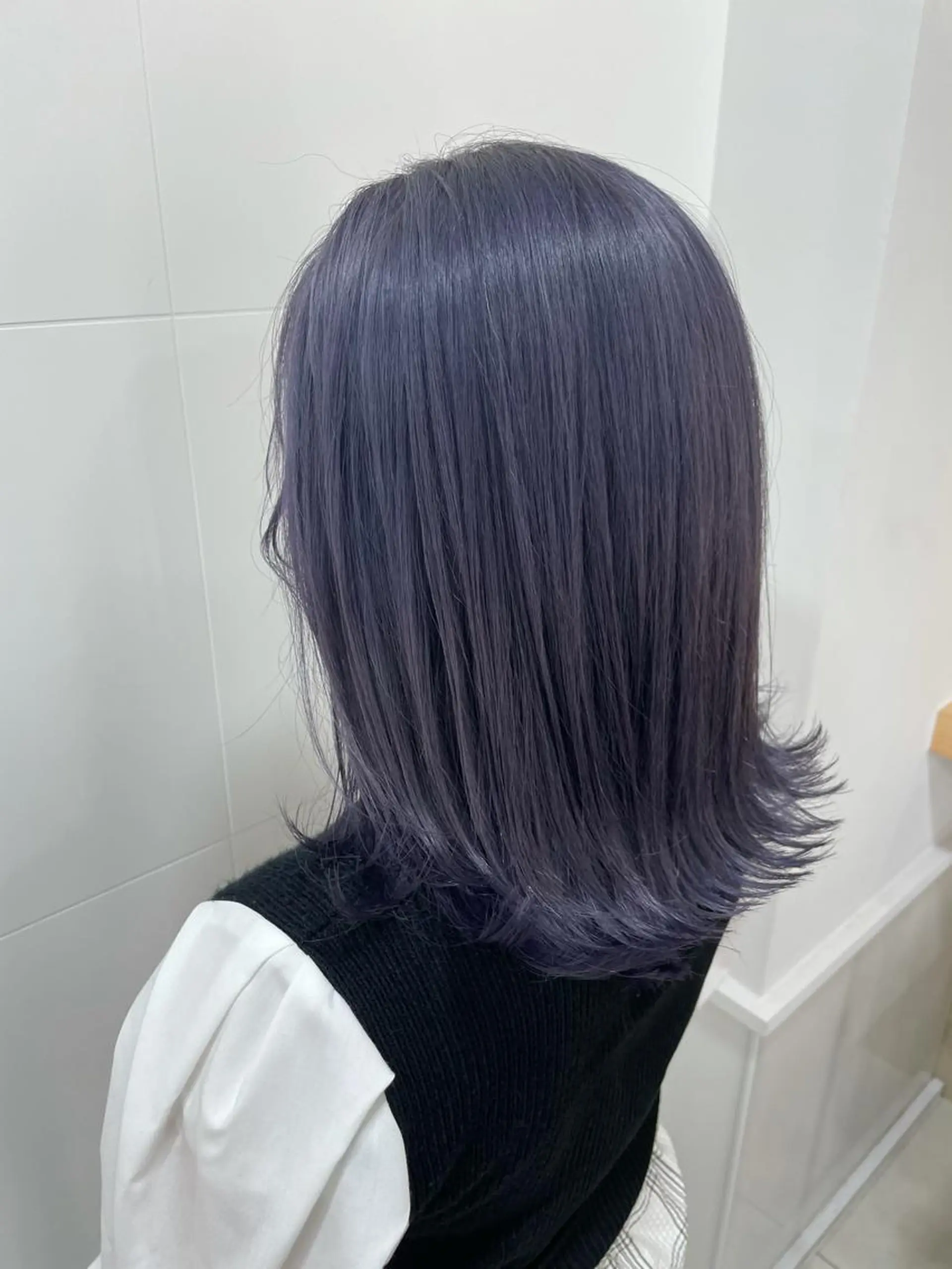 ミディアム ヘアカラー 米津 優花のヘアスタイル