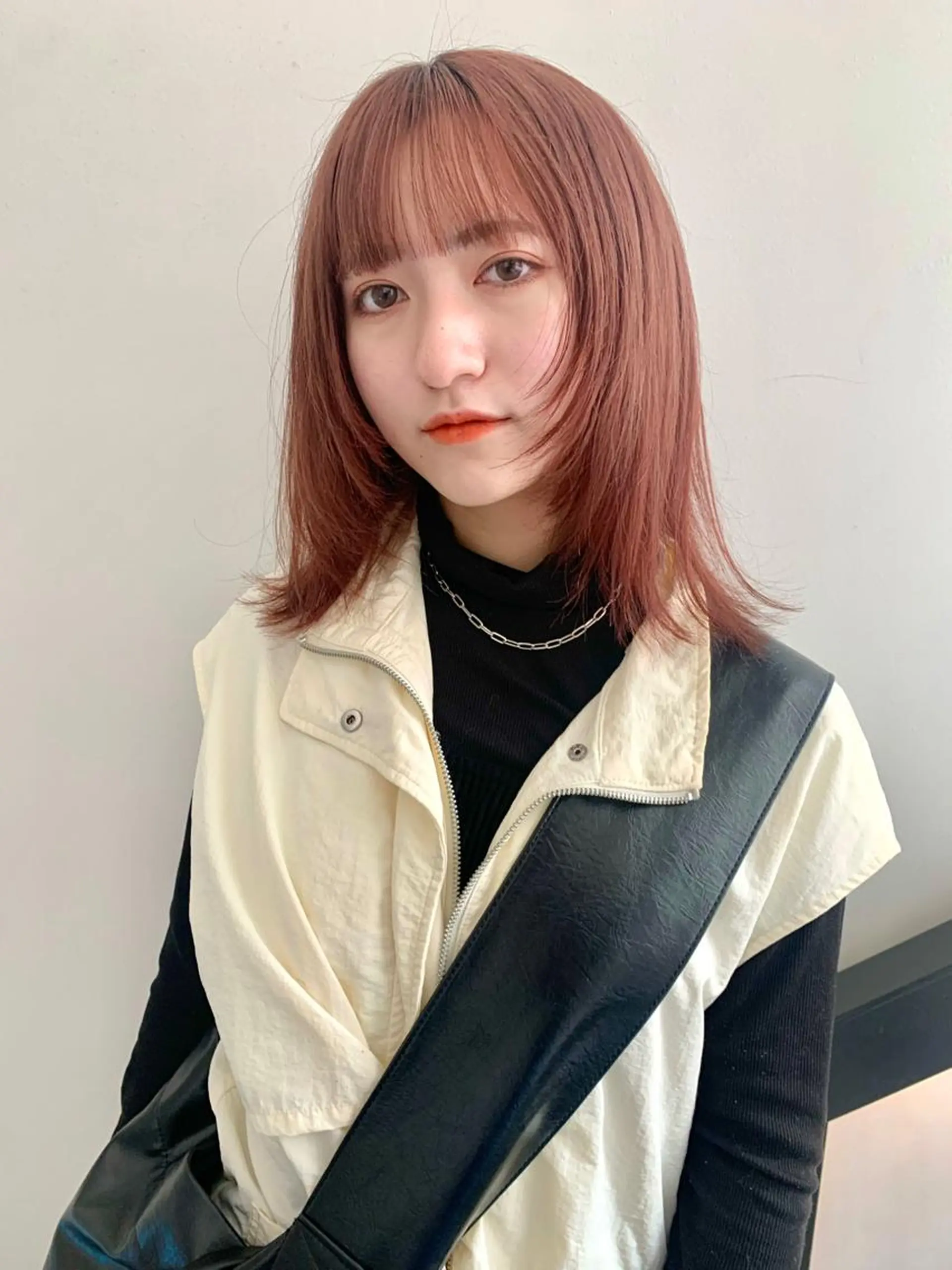 ミディアム オレンジブラウン レイヤーカット カット ヘアカラー Kureha/ネイル トレンドヘアのマツエク・マツパデザイン