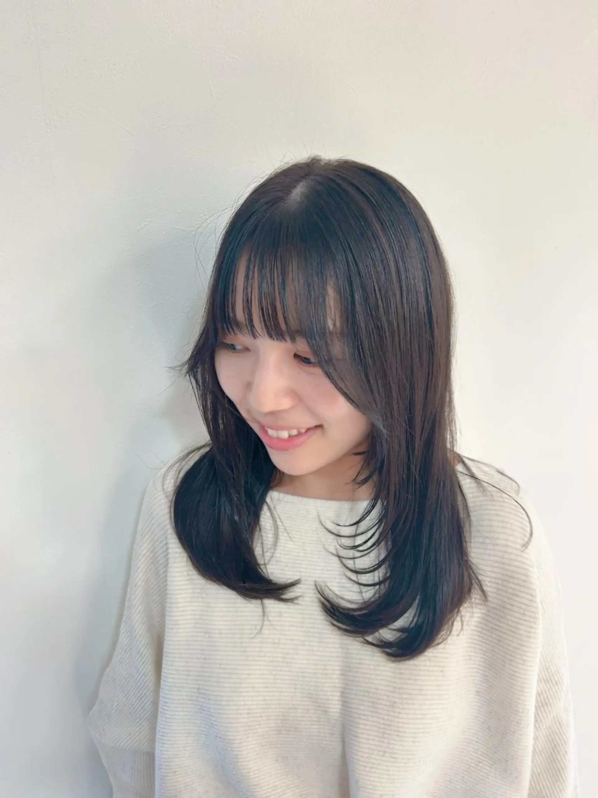 ロング 黒岩 真那花のヘアスタイル