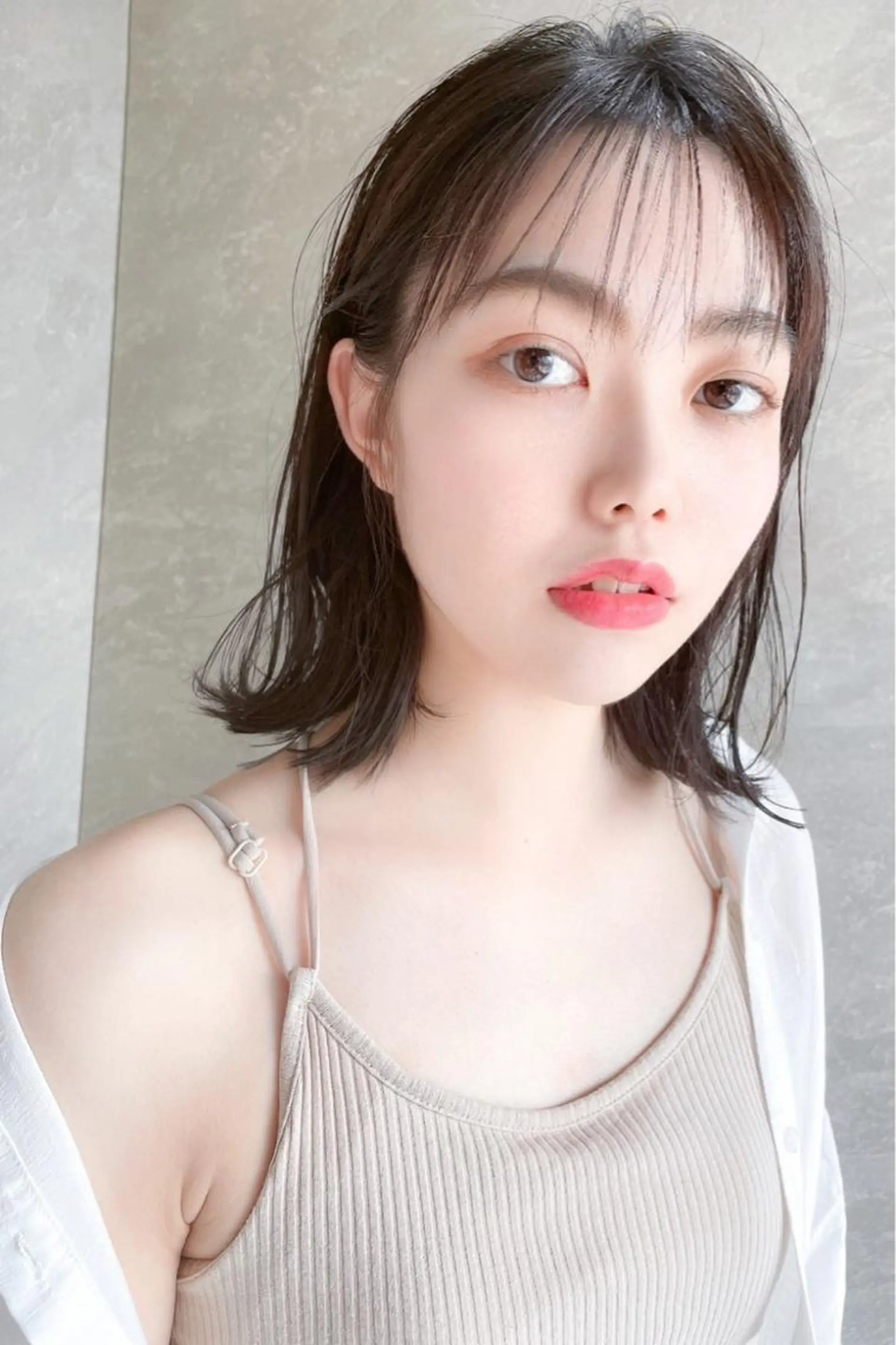 ミディアム タニモト ミユキのヘアスタイル