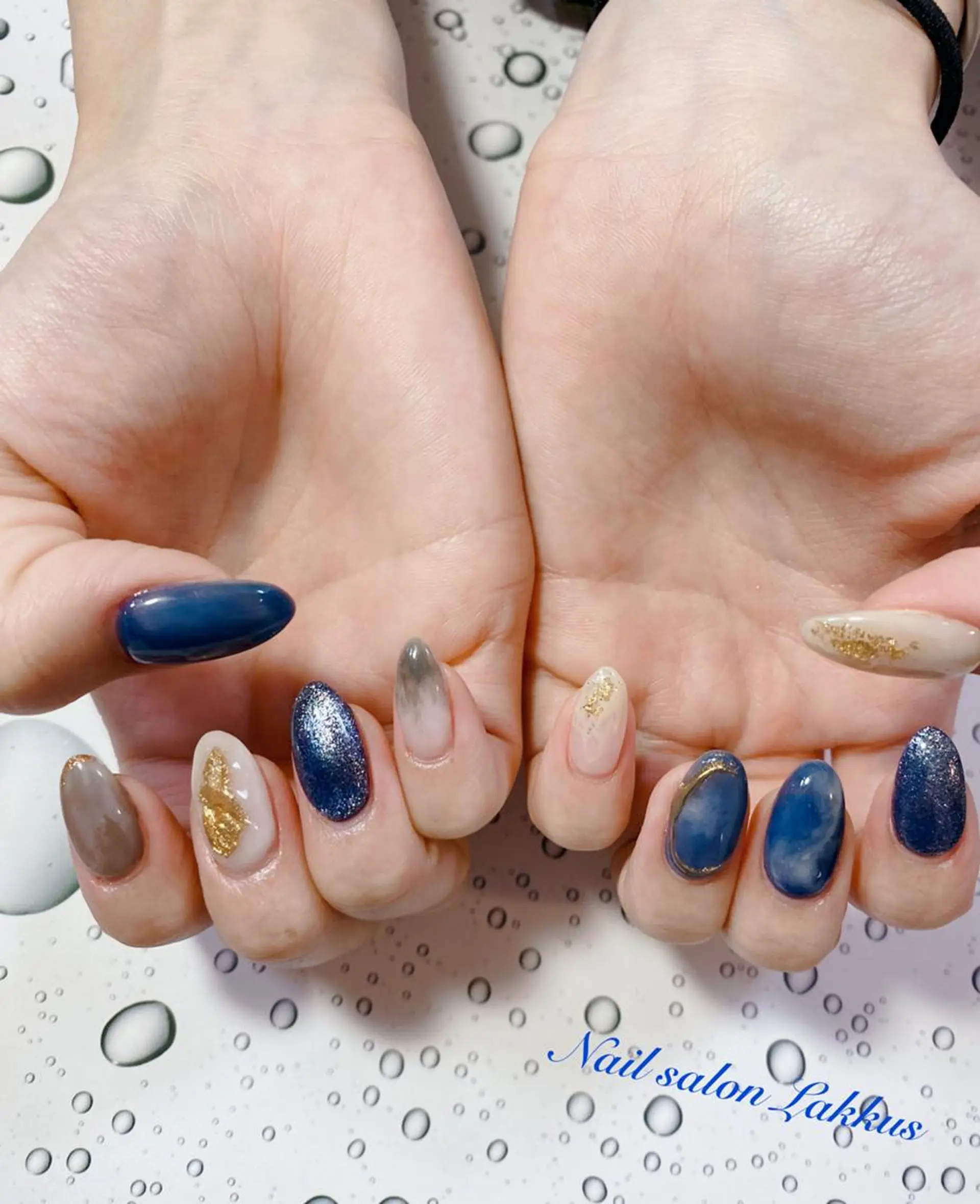 ネイル ミラーネイル ニュアンスネイル Lakkus T－CHIのネイルデザイン