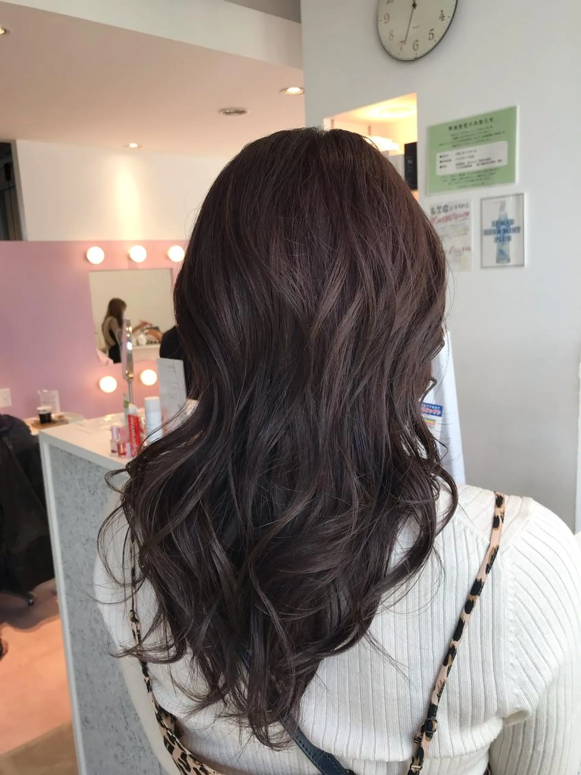 セミロング アッシュ カット ヘアカラー トリートメント 所渉/韓国レイヤー /ウルフカットのヘアスタイル