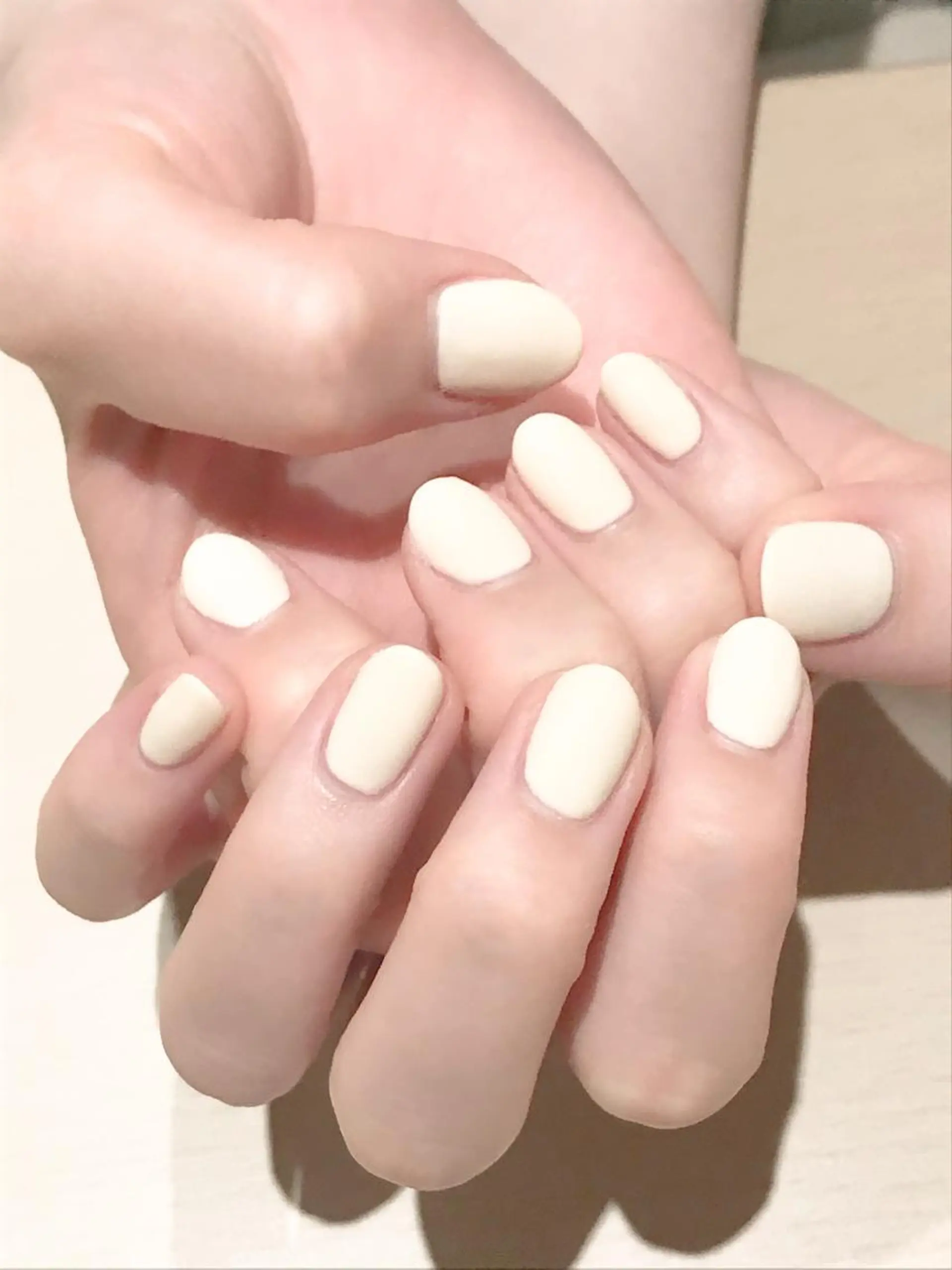 ネイル マットネイル ワンカラーネイル ホワイト Nyanco Nailのネイルデザイン