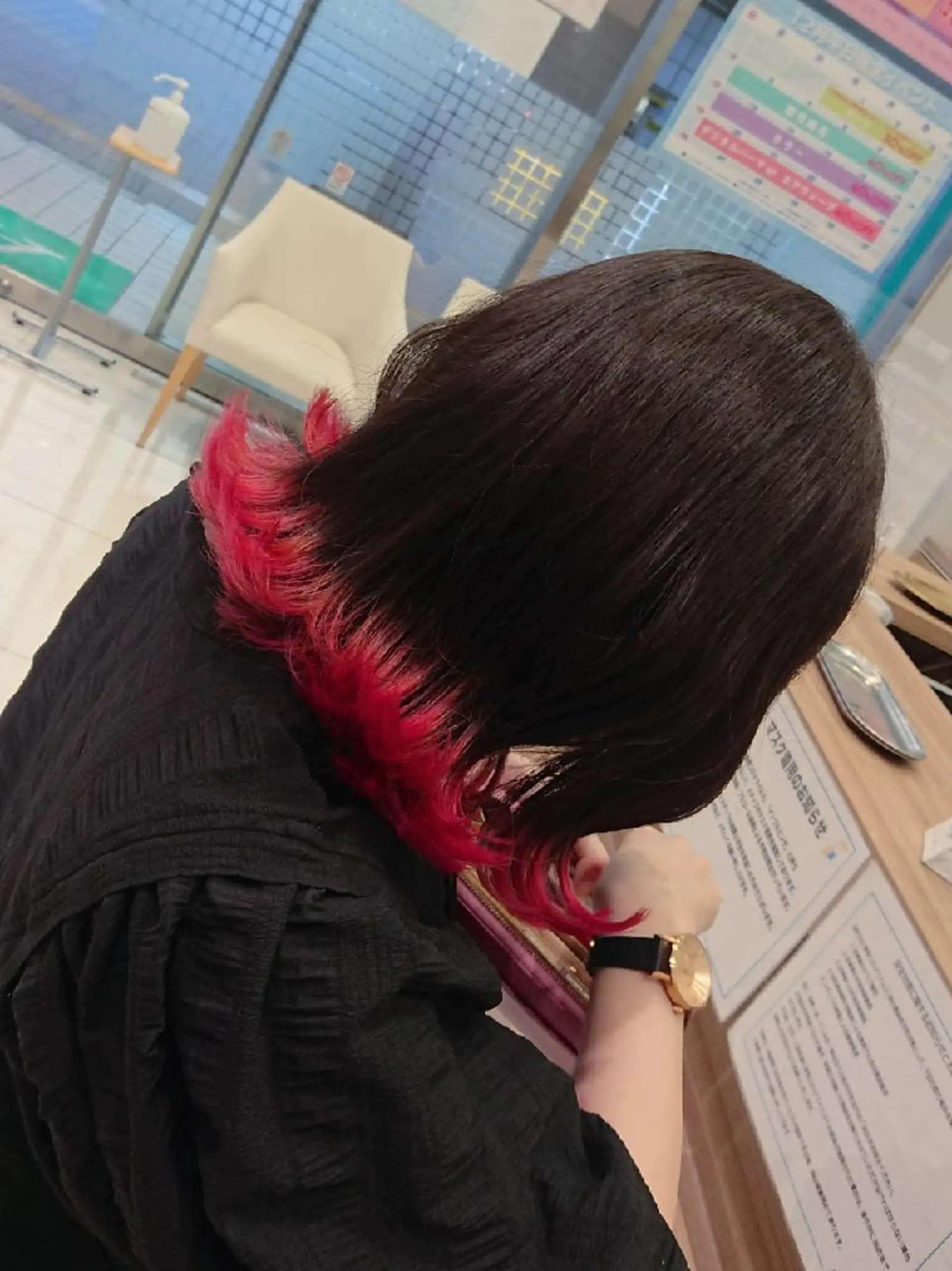 ミディアム パーマ あらげ 🌈推しカラー🌈ᵕのヘアスタイル