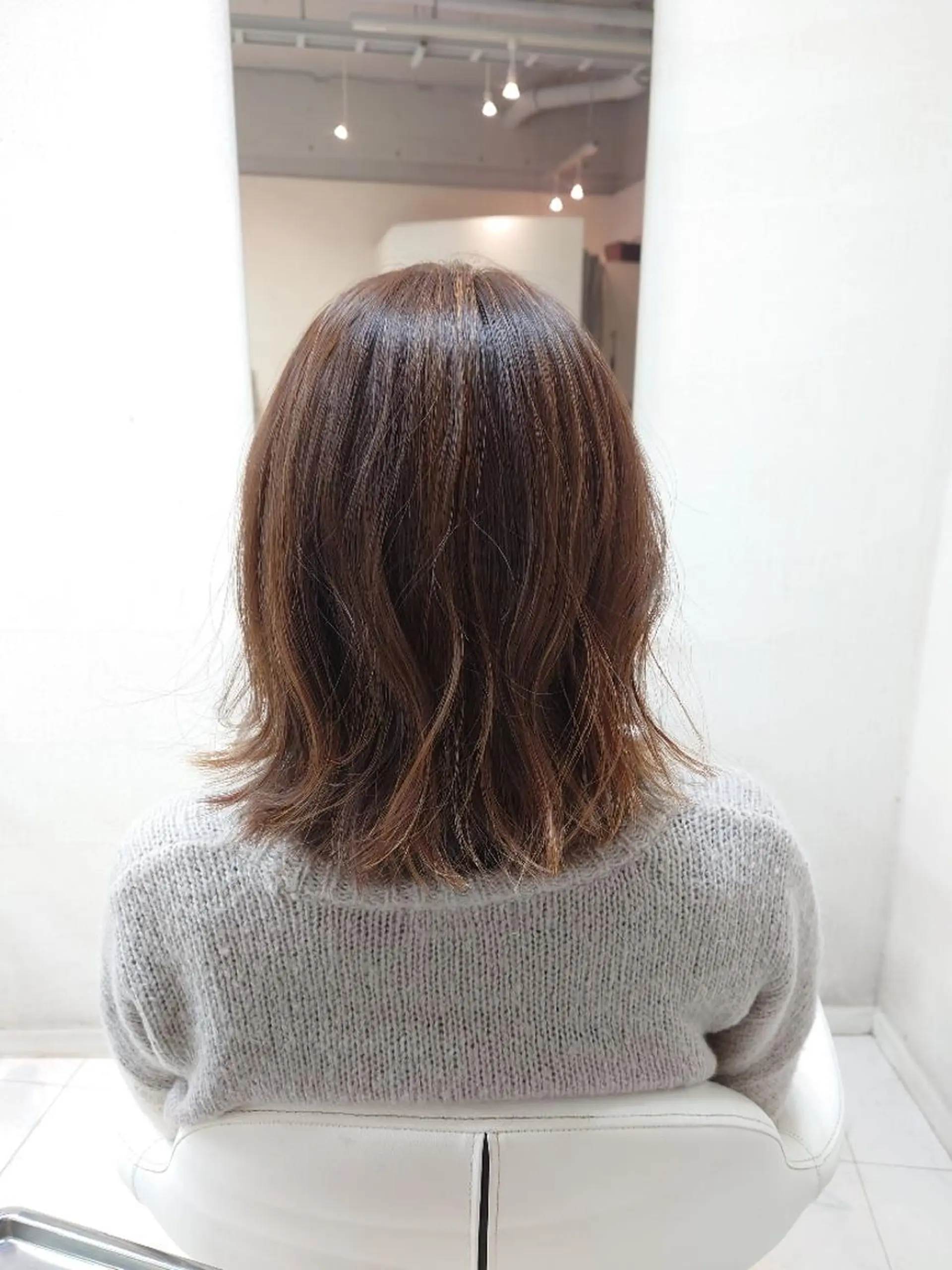 ミディアム カット ヘアカラー トリートメント nagane sayakaのヘアスタイル