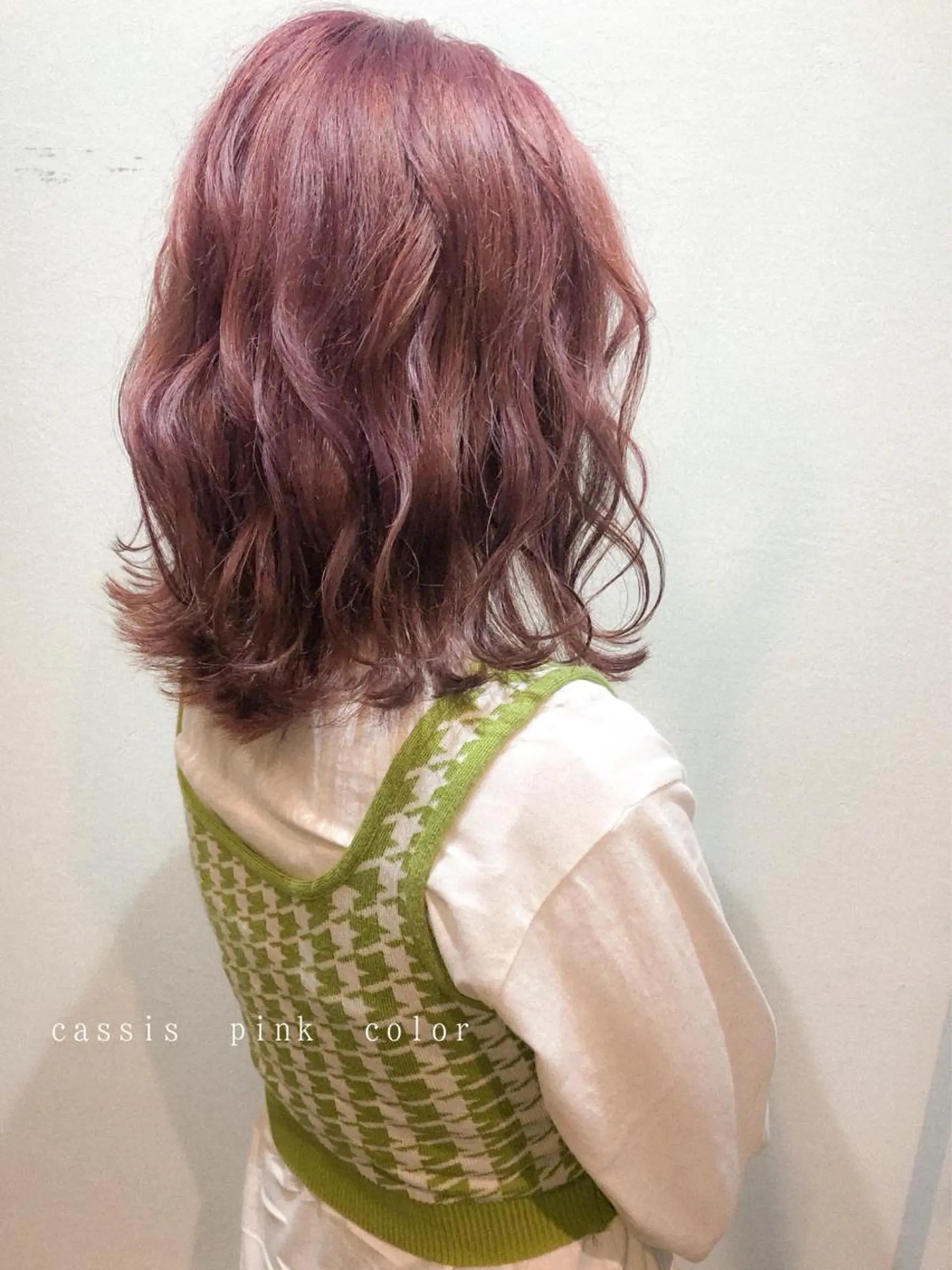 ミディアム カラー ブリーチ ピンクカラー ヘアカラー カラーパティシエ facce🌼ikoのヘアスタイル