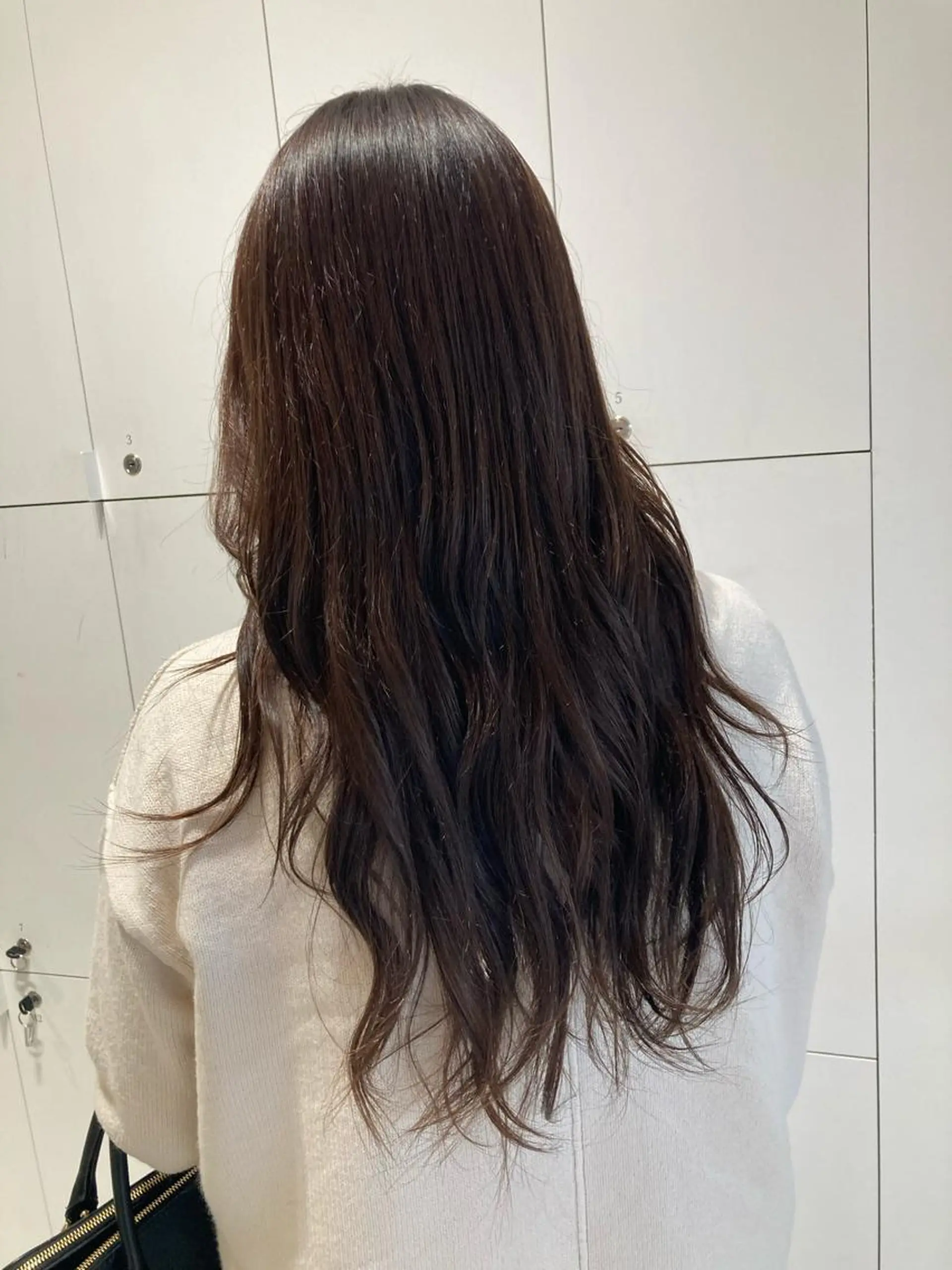 ロング カラー ヘアカラー トリートメント 透明感カラー🫧 nanohaのヘアスタイル