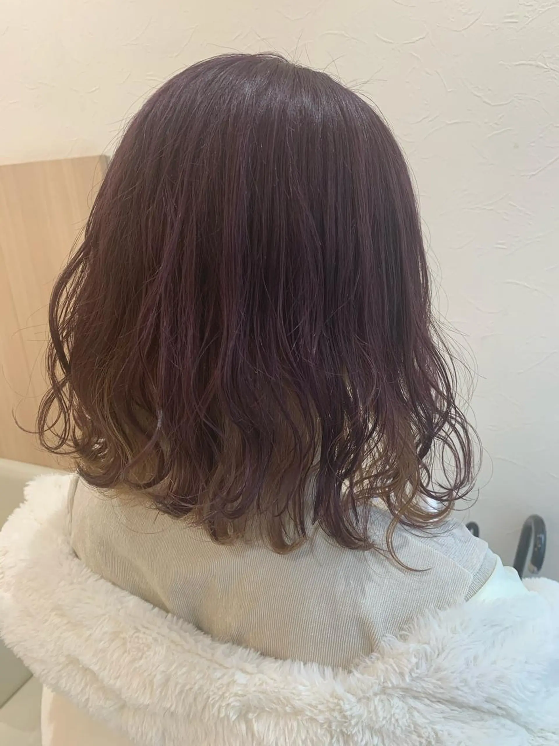 ミディアム カラー ヘアカラー トリートメント 店長ハイトーンカラー 柞山史奈のヘアスタイル