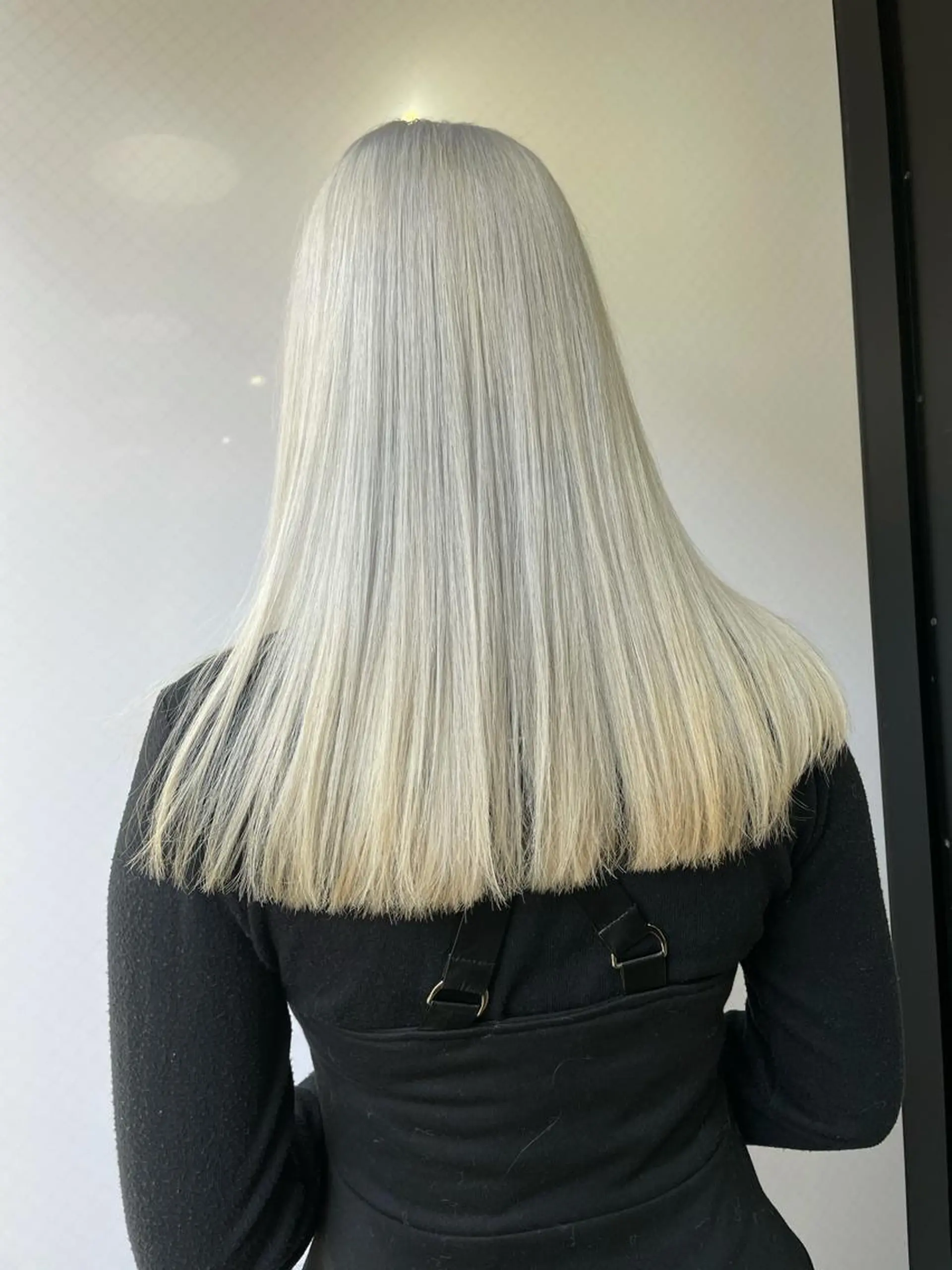 セミロング カラー suvvy hairsalonのヘアスタイル