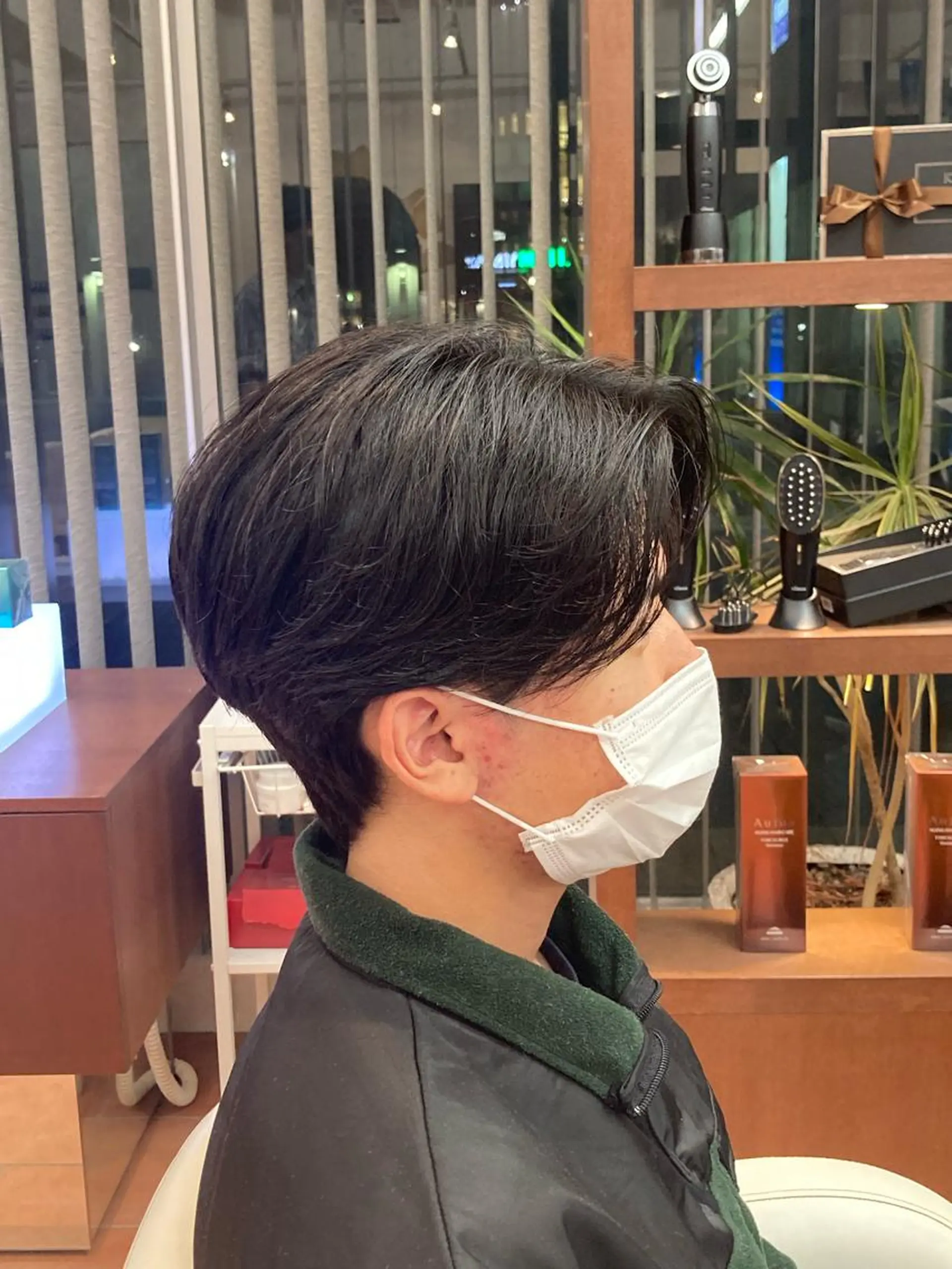 ショート パーマ メンズ アイブロウ デザインカラー✨ 日高桃佳のヘアスタイル