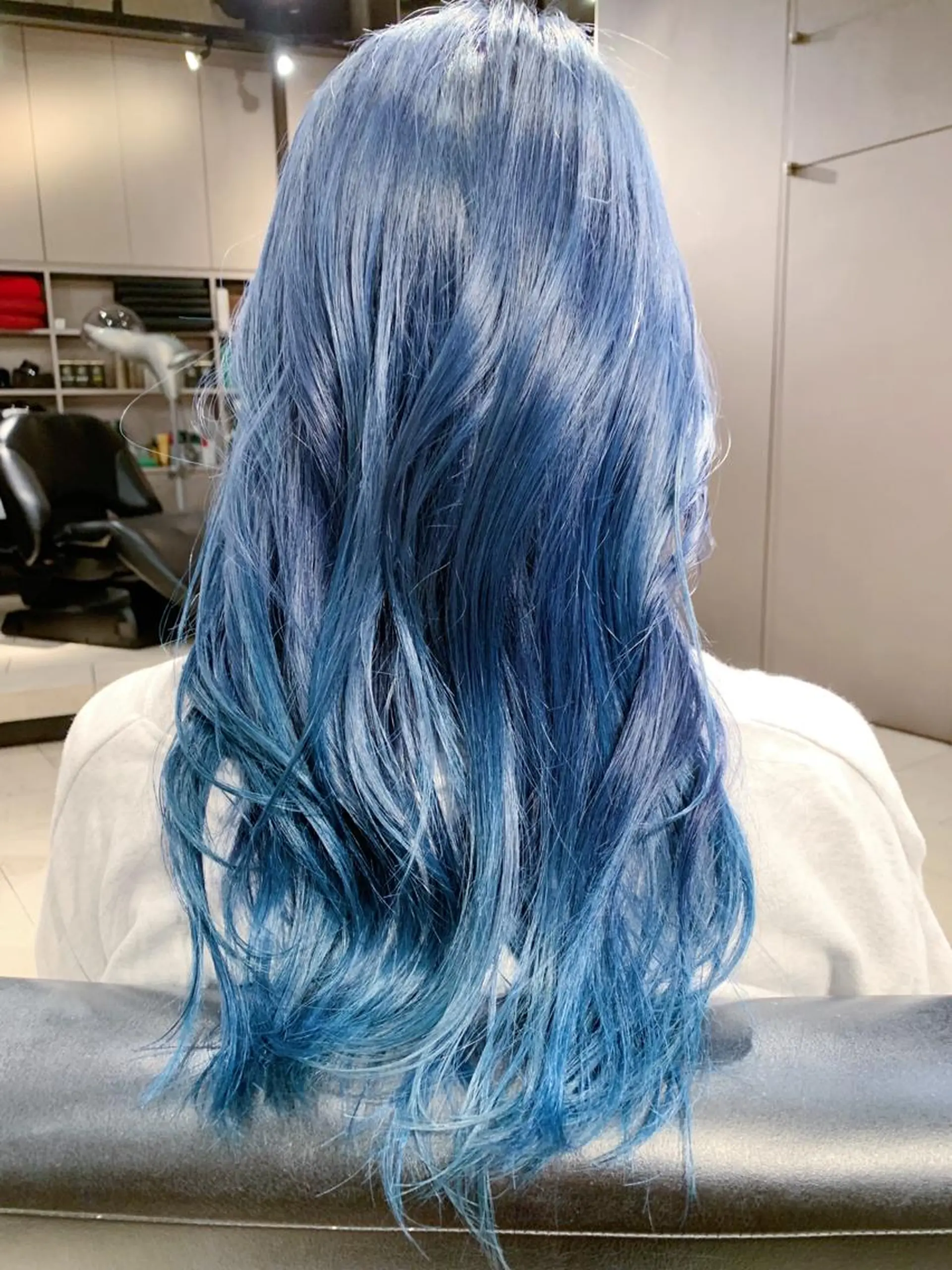 セミロング カラー ブルーカラー グラデーションカラー ❇️メンズ特化❇️ 表参道、南青山のヘアスタイル