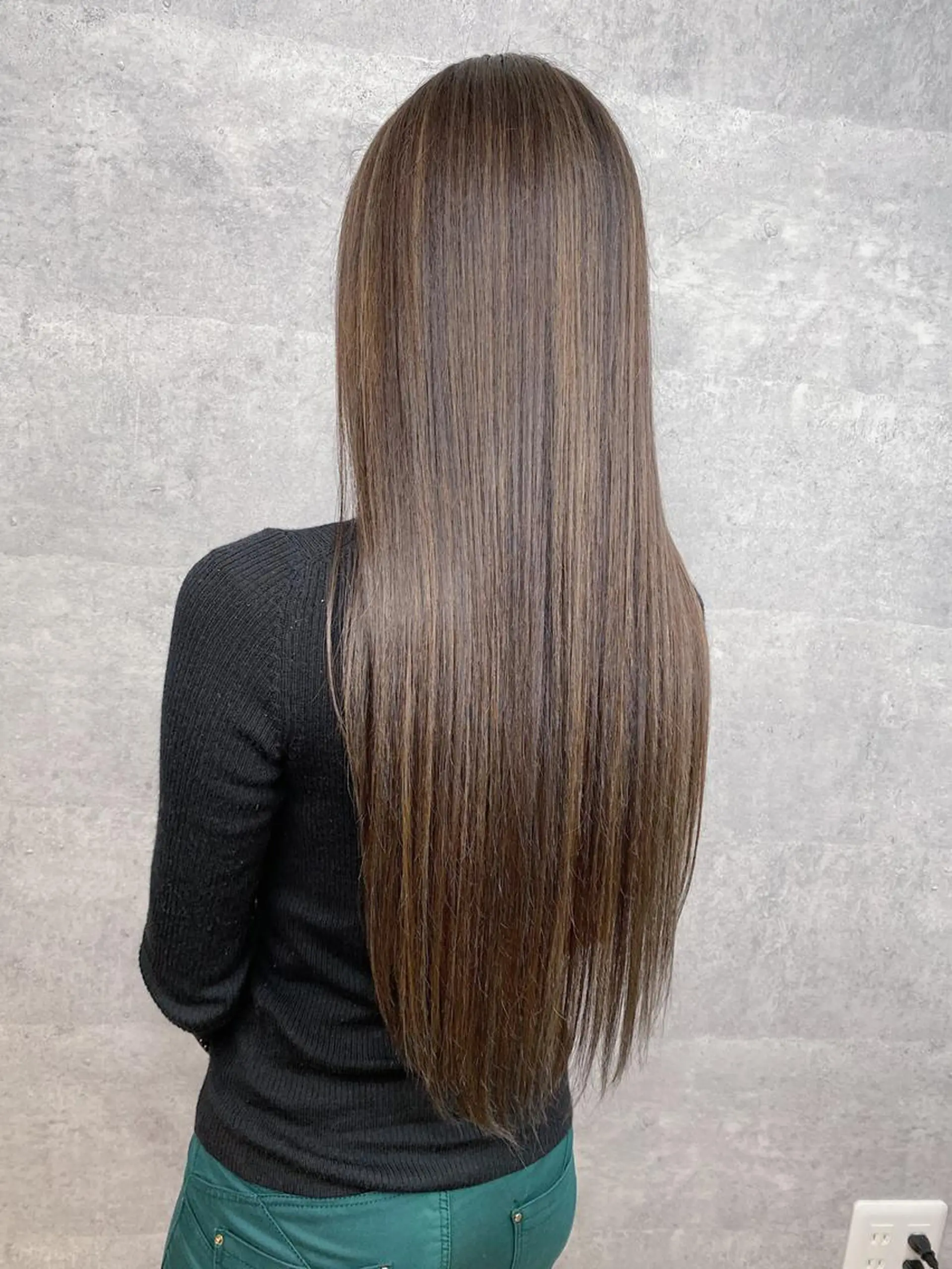 ロング カラー _WHITE 天王寺のヘアスタイル