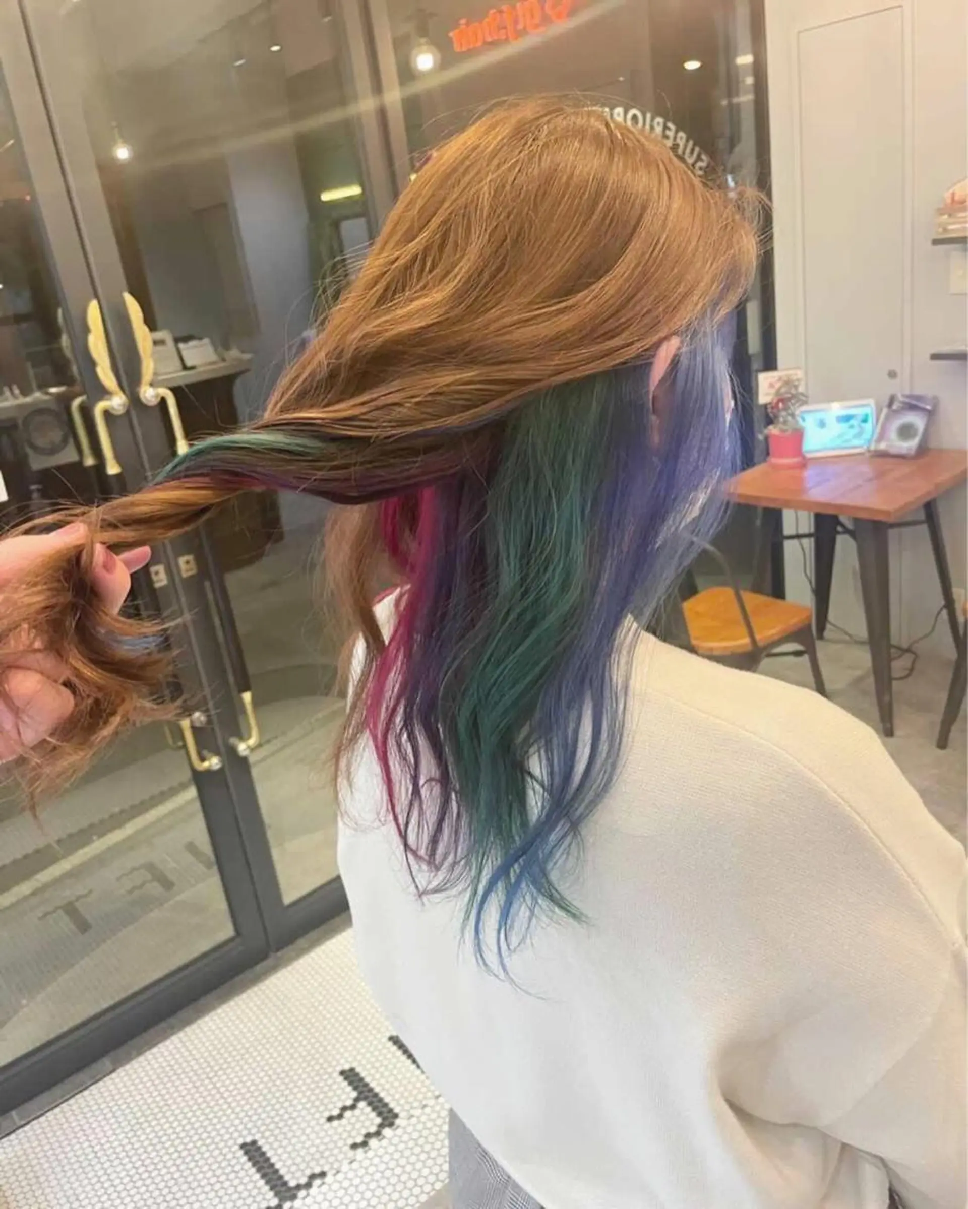 ロング カラー ユニコーンカラー 髪質改善ストレート Kantaのヘアスタイル