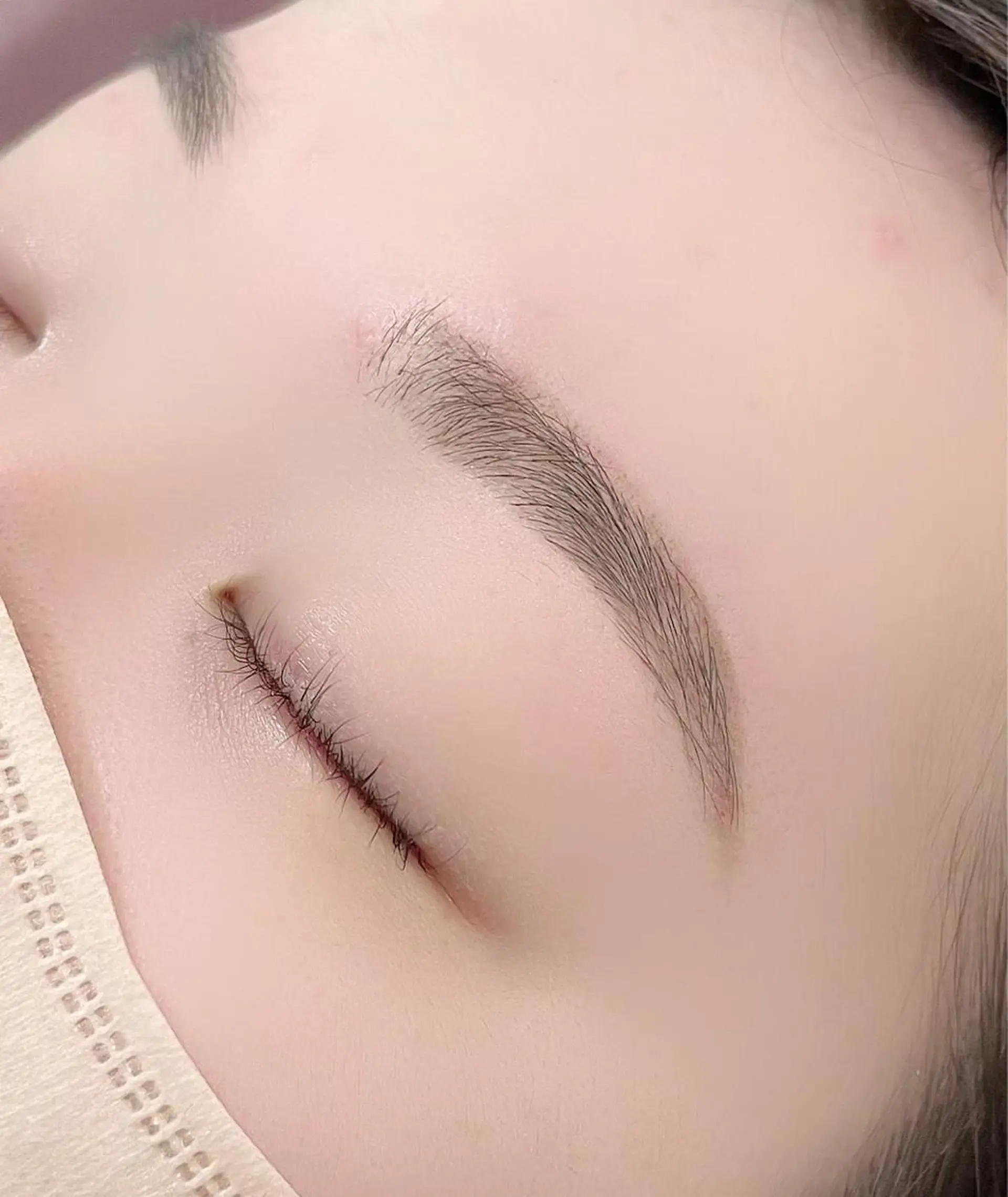 アイブロウ 眉毛ワックス脱毛 EYELA大宮西口店 HIGUCHIのマツエク・マツパデザイン