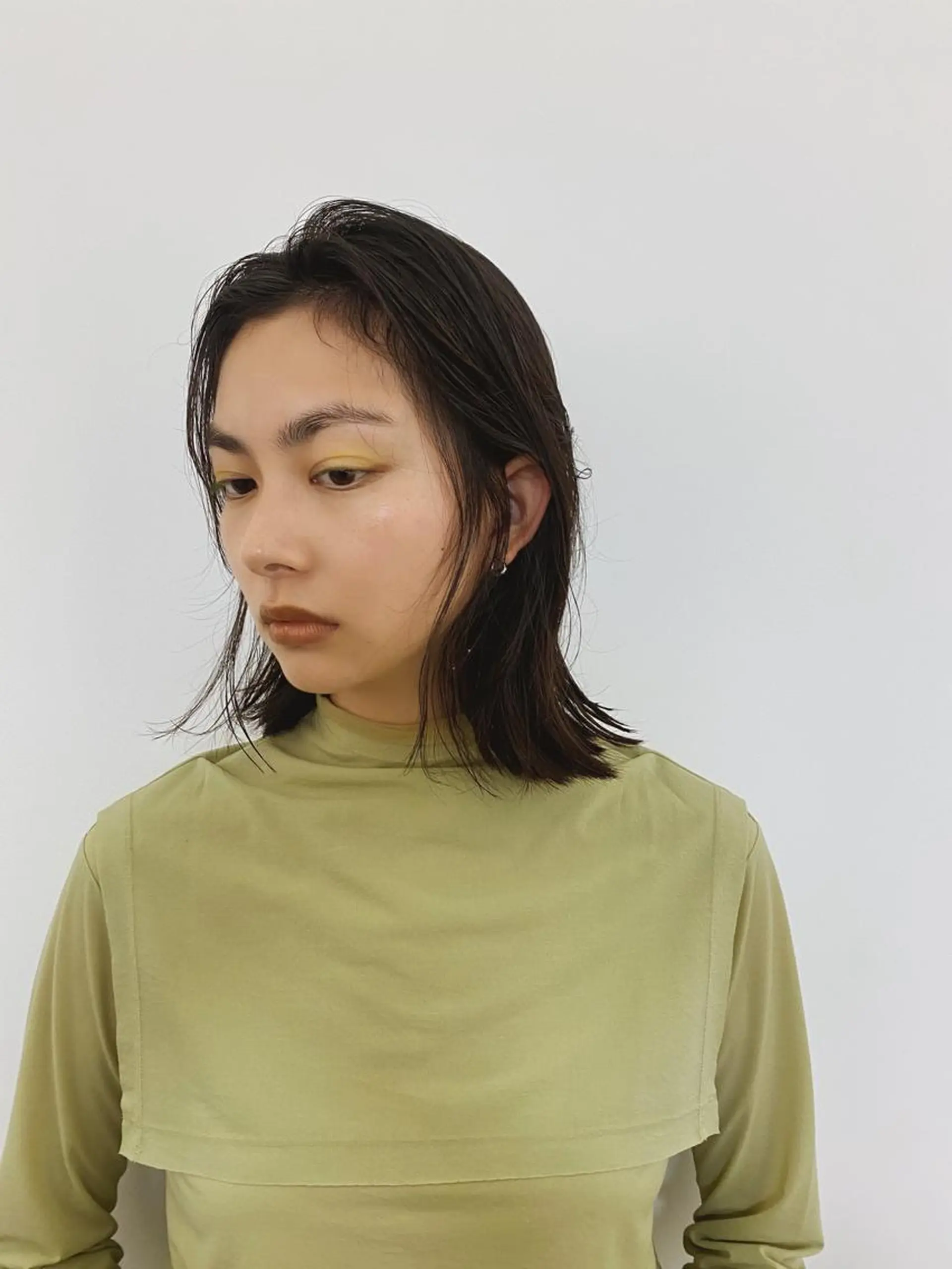 ミディアム カラー 大石 沙季のヘアスタイル