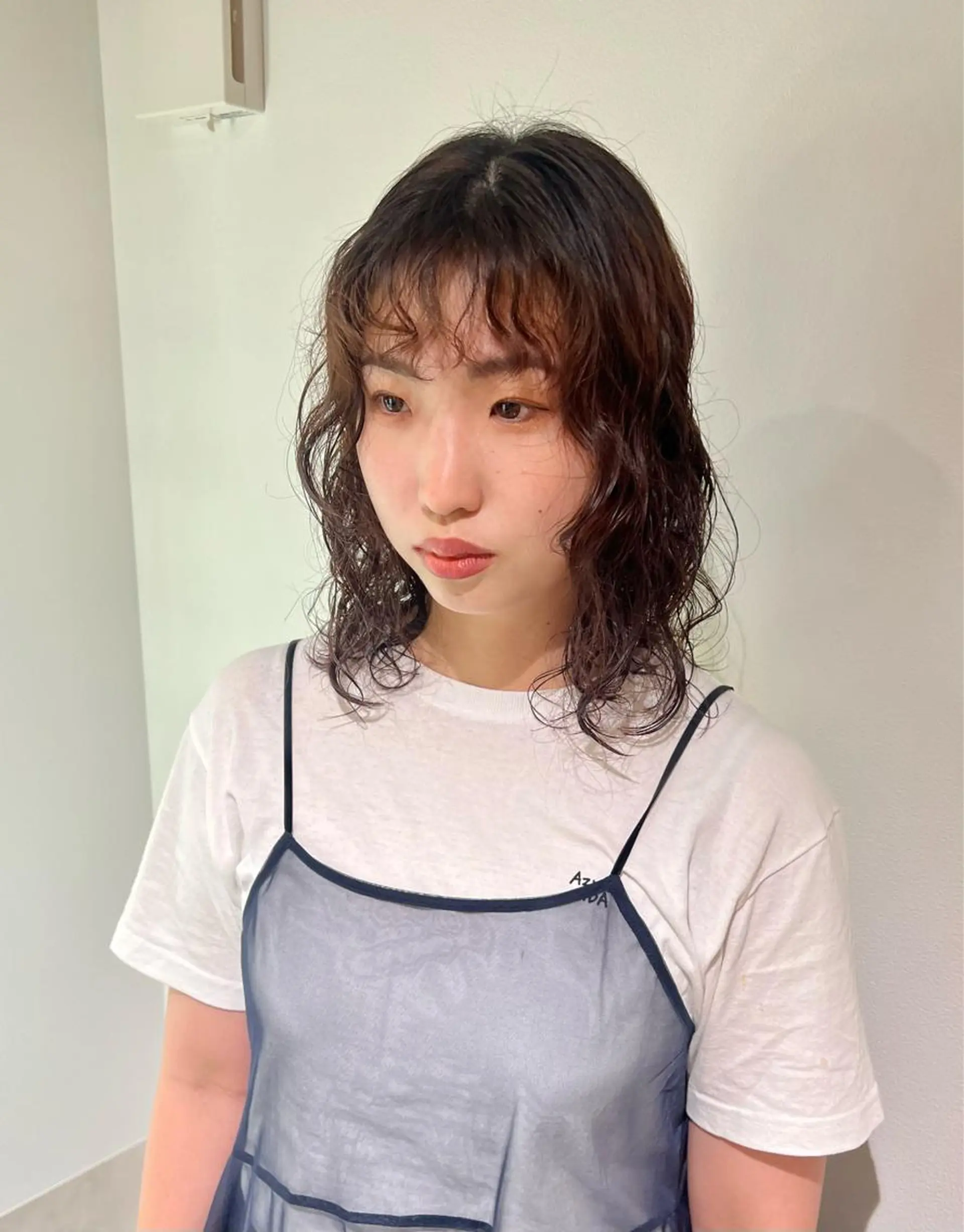 ミディアム パーマ ミディアムパーマ プードルパーマ カット パーマ トリートメント 岡野 真歩のヘアスタイル