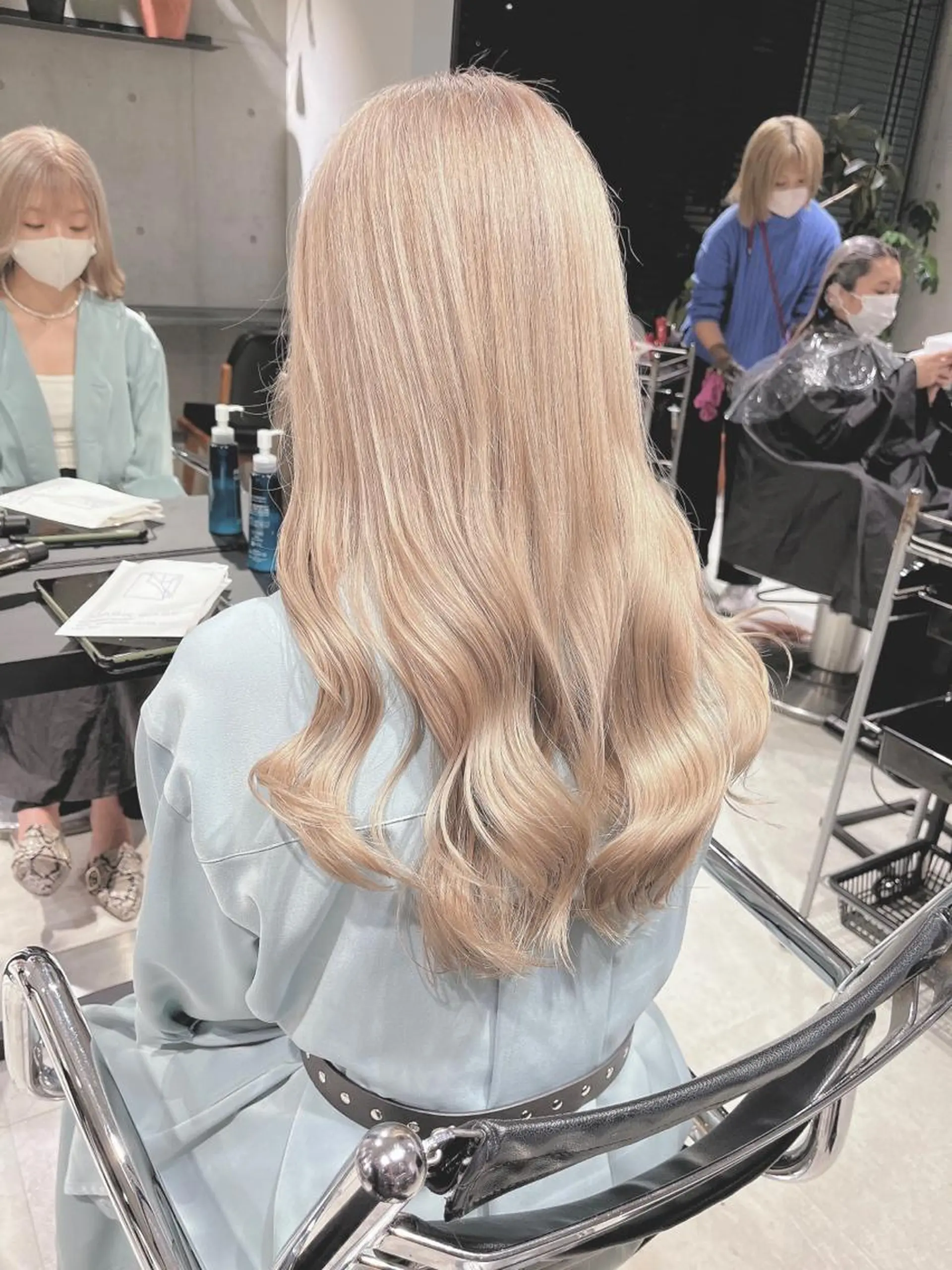 ミディアム カット ヘアカラー トリートメント 🌫️大人韓国ヘア 🌫️naoyaのヘアスタイル
