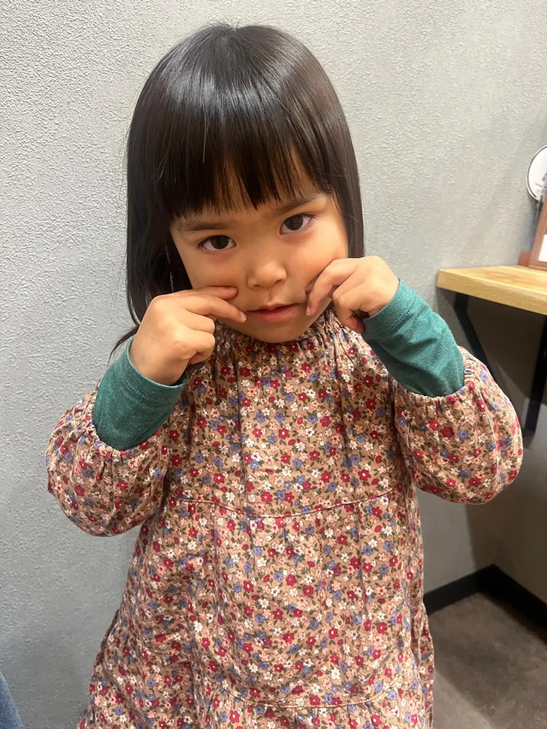 セミロング カラー パーマ ヘアアレンジ メンズ キッズ ネイル マツエク・マツパ アイブロウ メンズブリーチ メンズハイライト メンズインナーカラー メンズ韓国風 ブリーチ 久木原 ゆりのヘアスタイル