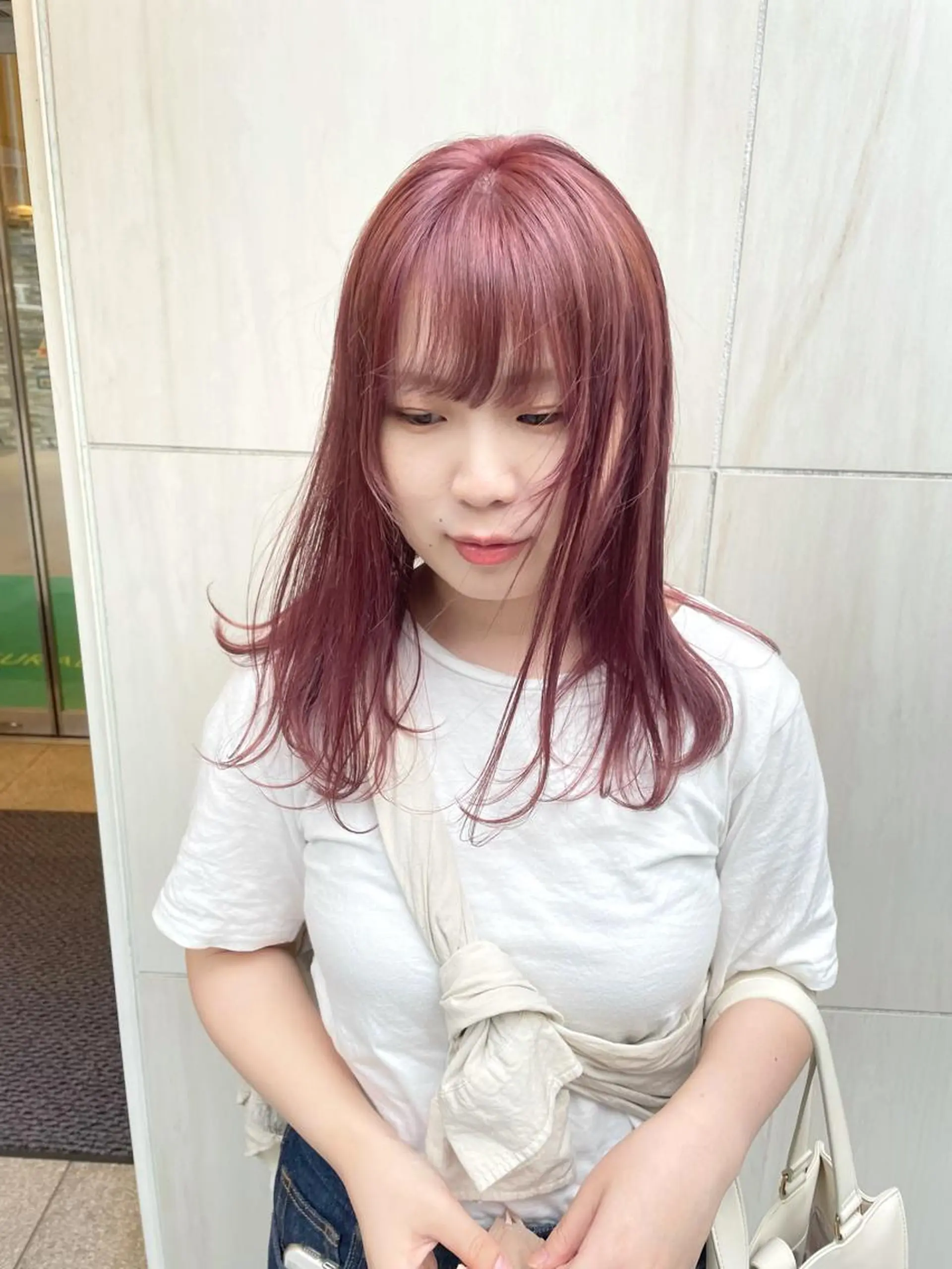 セミロング カラー パーマ ヘアアレンジ メンズ キッズ ネイル マツエク・マツパ ベージュカラー カット ヘアカラー トリートメント tatsumi/ボブ ウルフ/レイヤーのヘアスタイル