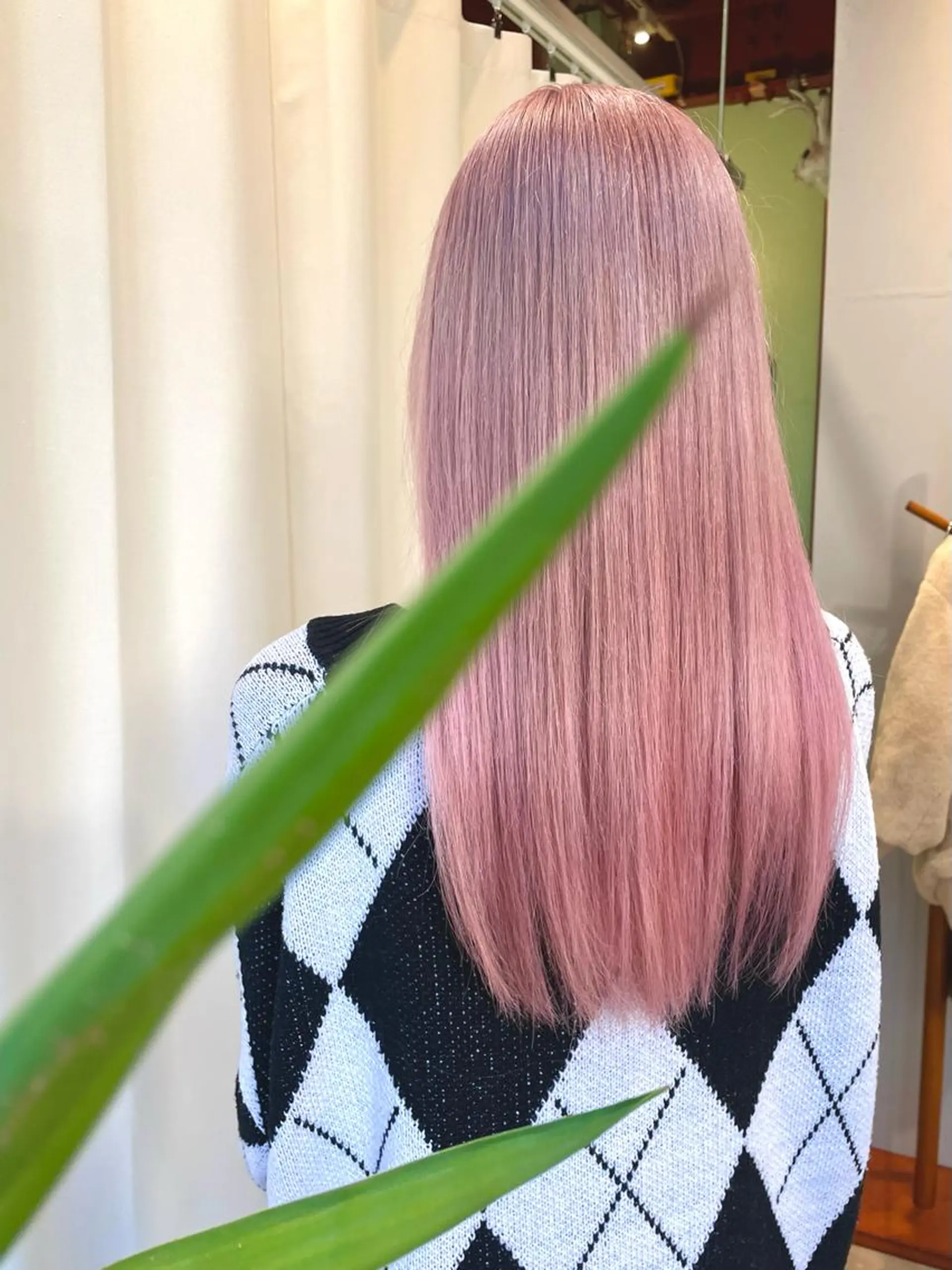 ロング カラー ピンクカラー パープルカラー ヘアカラー VIRETTA 【ヴィレッタ】のヘアスタイル