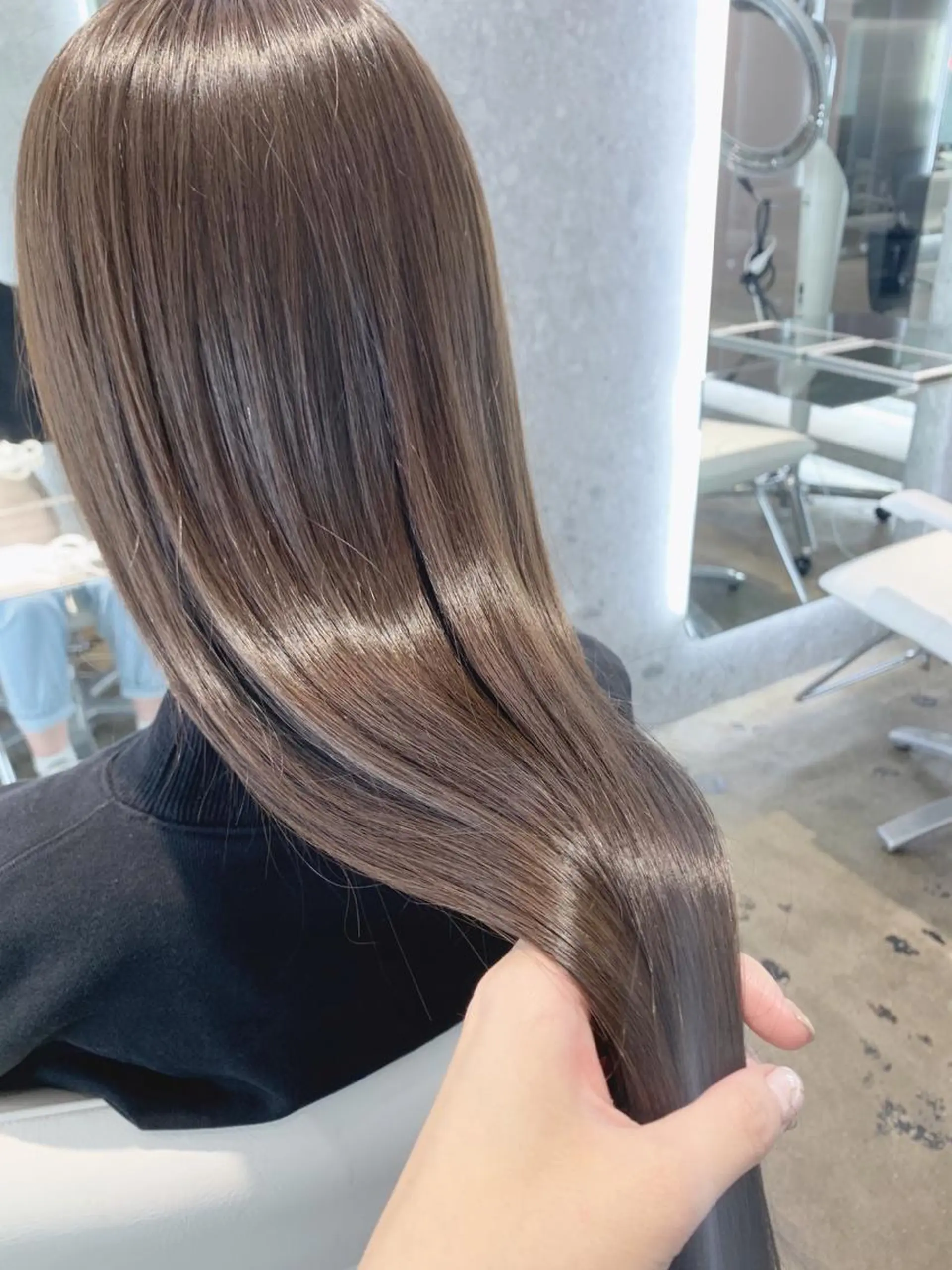 ロング カラー ロング ヘアカラー トリートメント 山下 千明のヘアスタイル