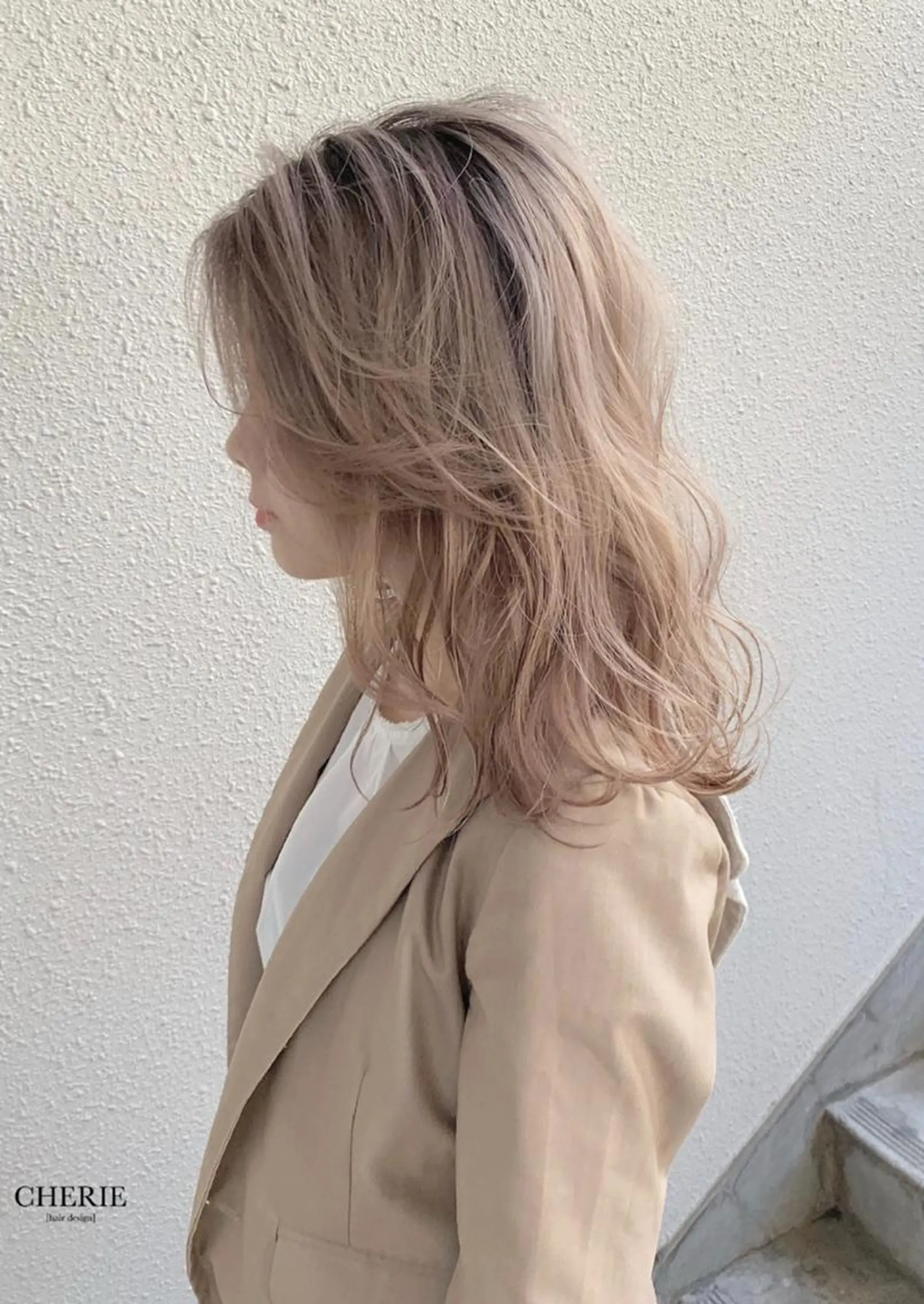 セミロング カラー ベージュカラー mao/天神ブリーチ ハイトーンカラーのヘアスタイル