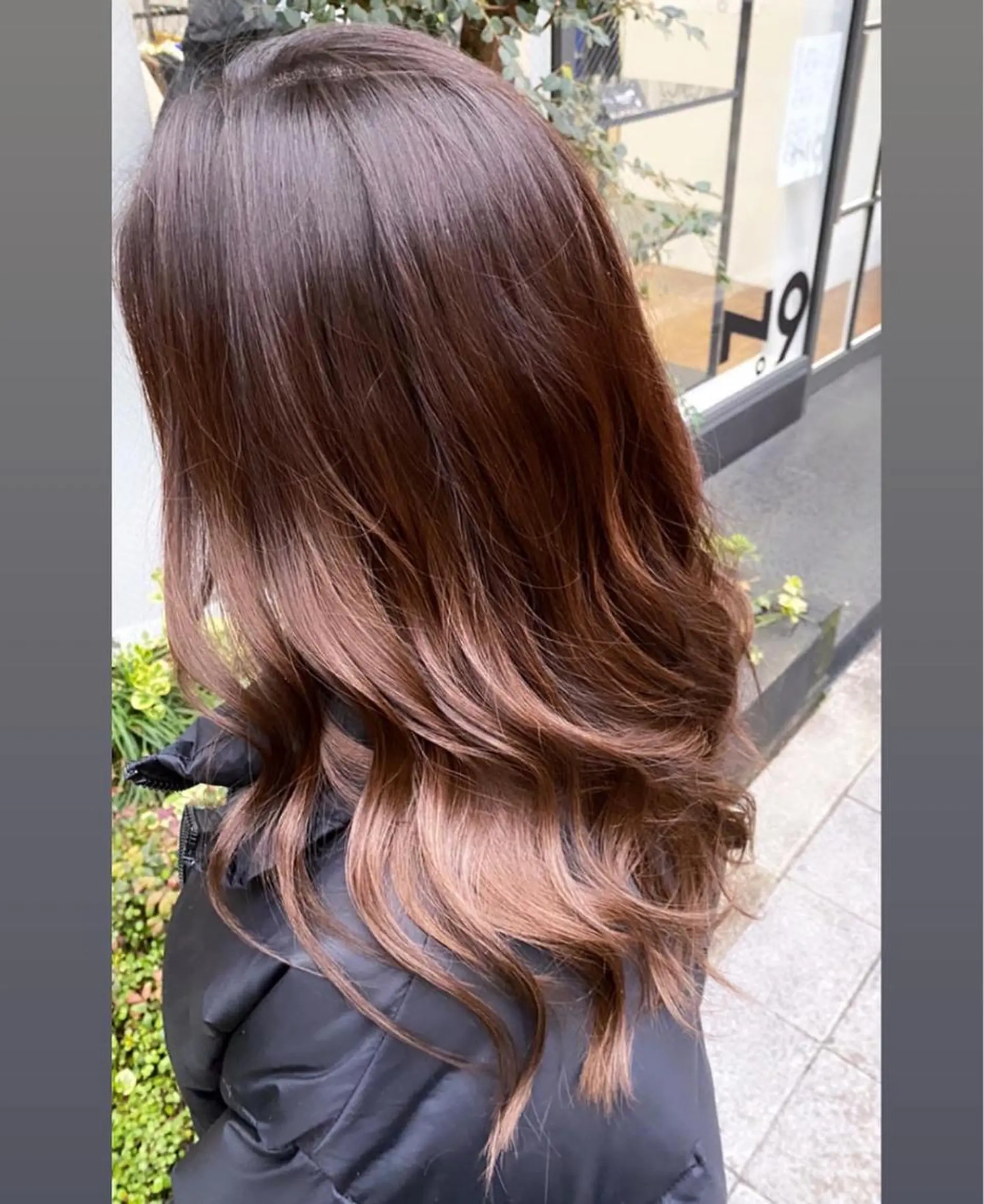 カラー ブリーチ ブラウンカラー 井上 怜音のヘアスタイル