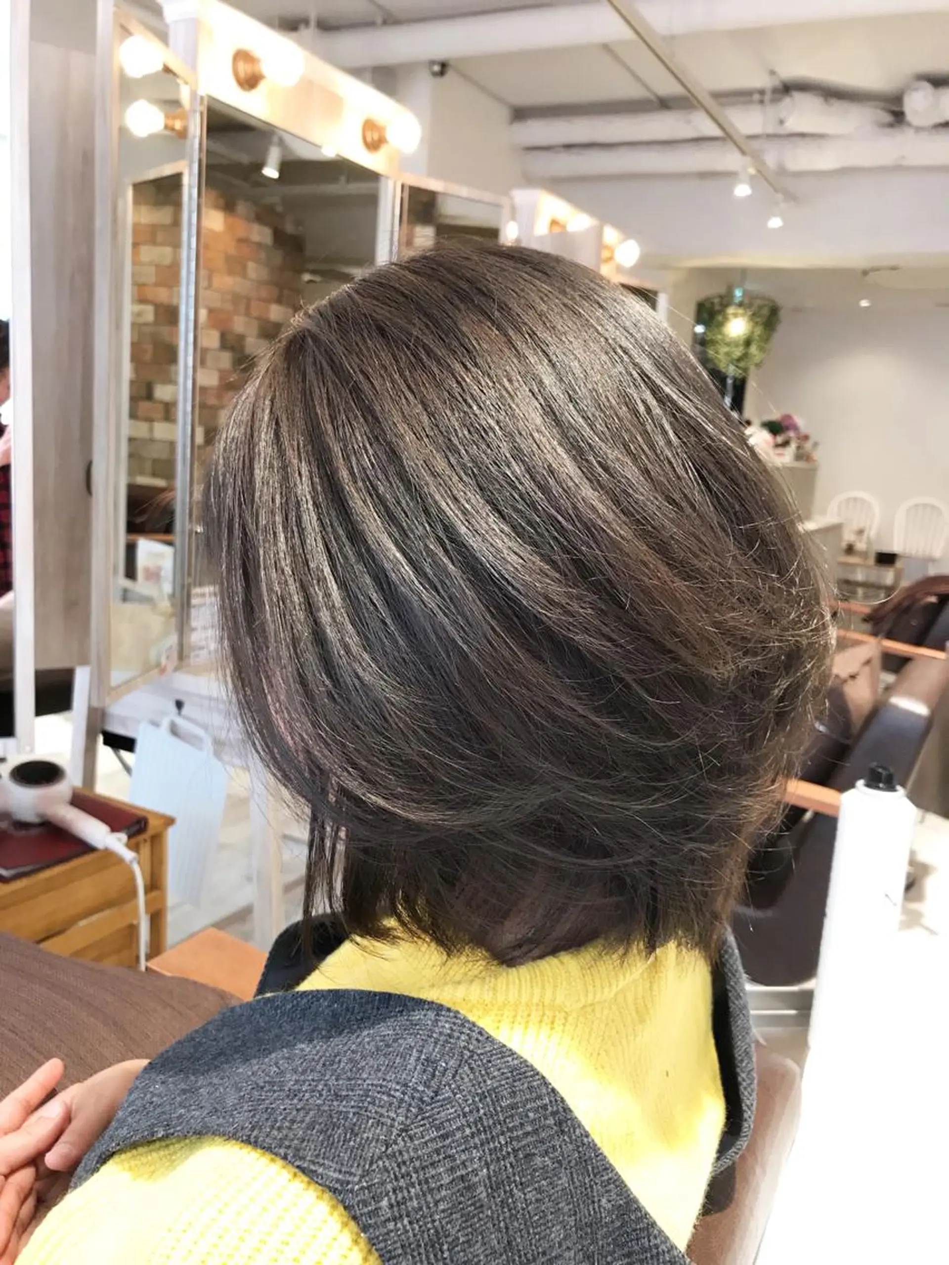 ショート アッシュ アッシュグレー 韓国ヘア 山本勝志のヘアスタイル