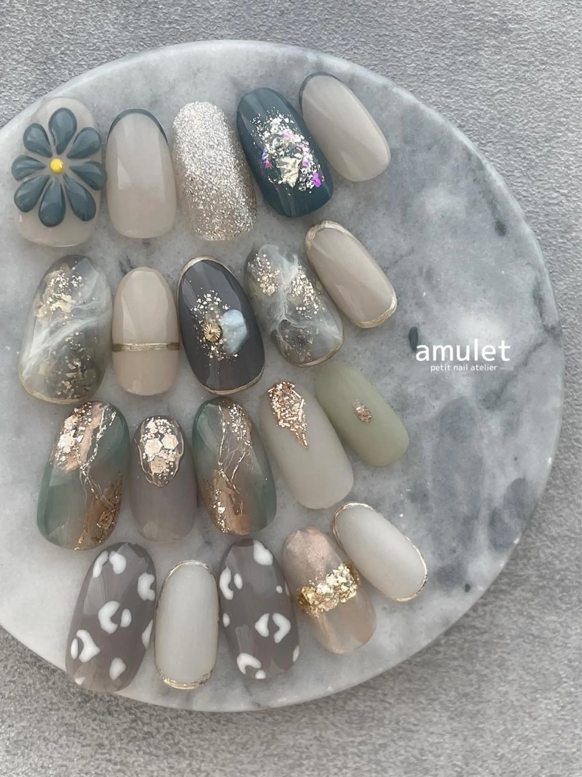 ネイル amulet TOMOMIのネイルデザイン