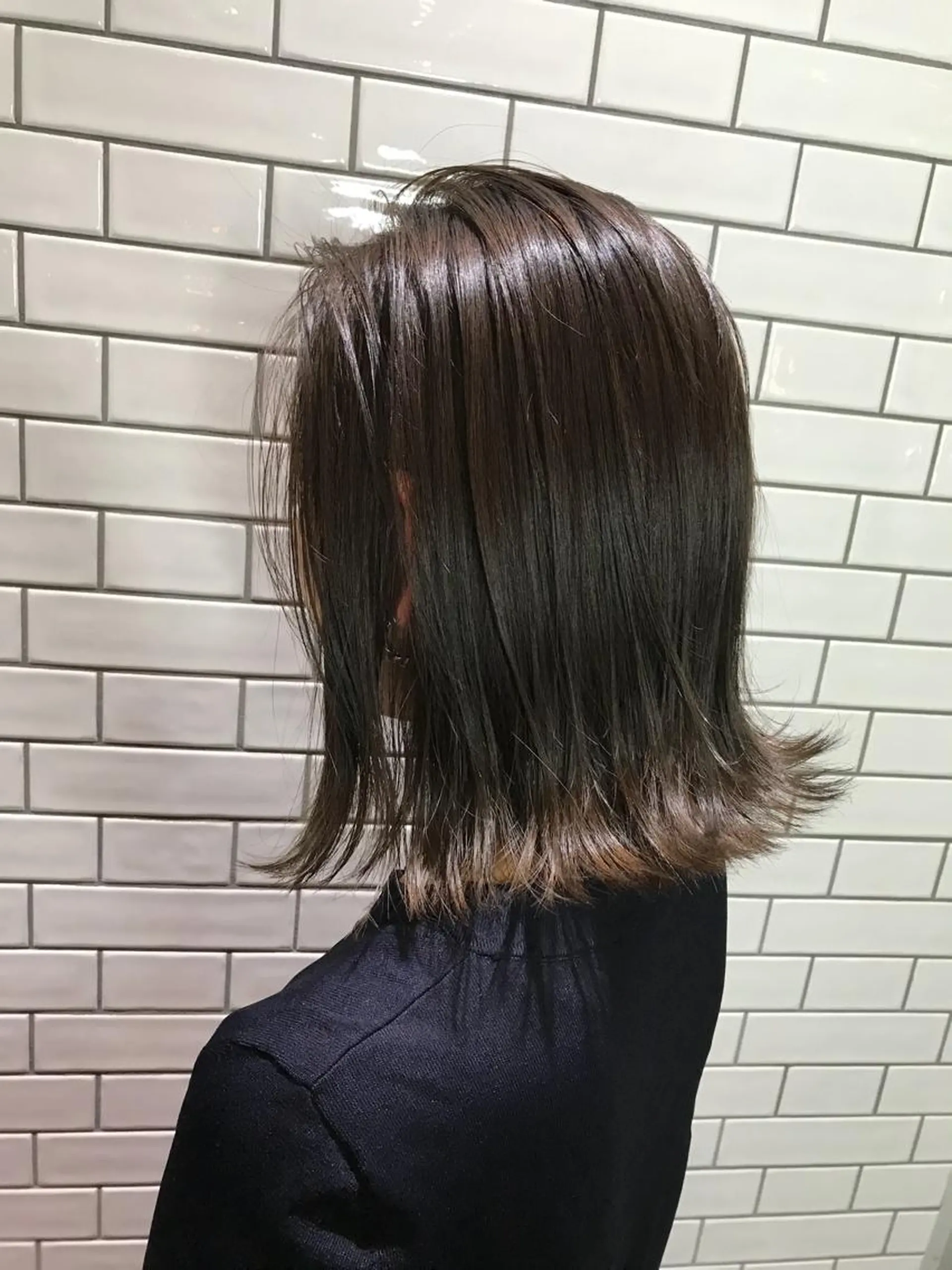 ミディアム カラー レイヤー　べージュ 白石研太のヘアスタイル