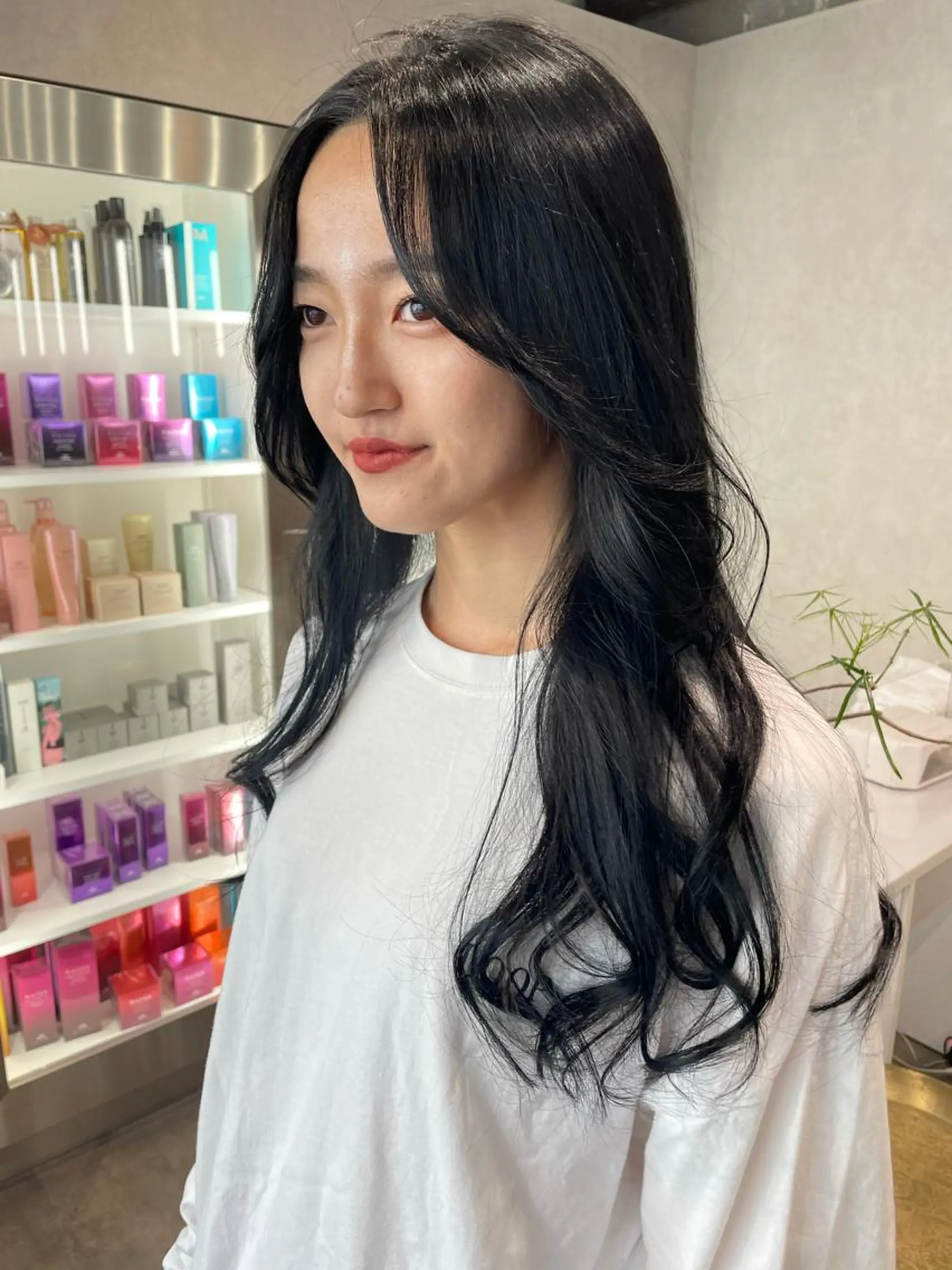 ロング カラー 透明感カラー ヘアカラー ナチュラル透明感🌱 小山美樹子のヘアスタイル