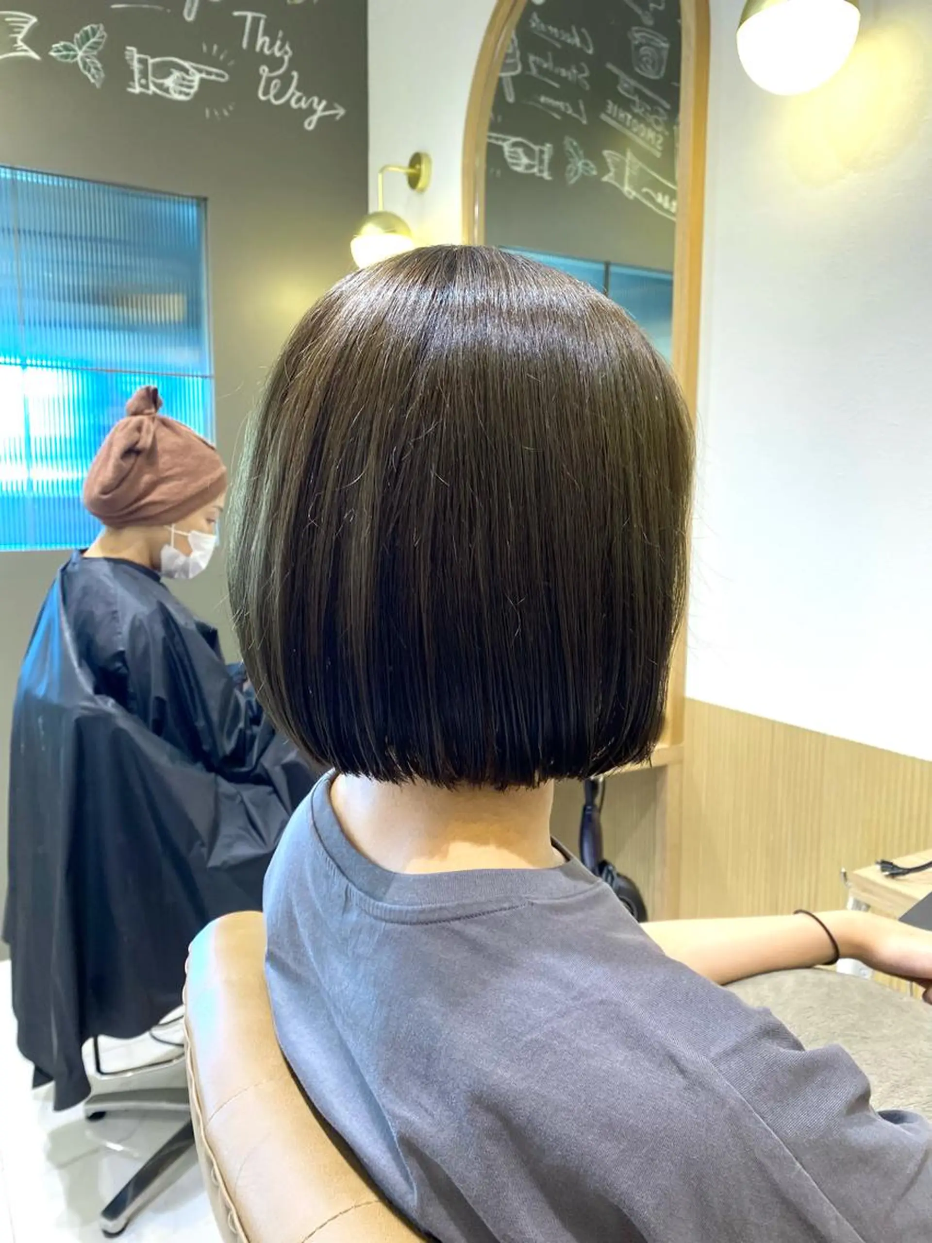 ショート ボブ カット ヘアカラー トリートメント 坂井 茅聖のヘアスタイル