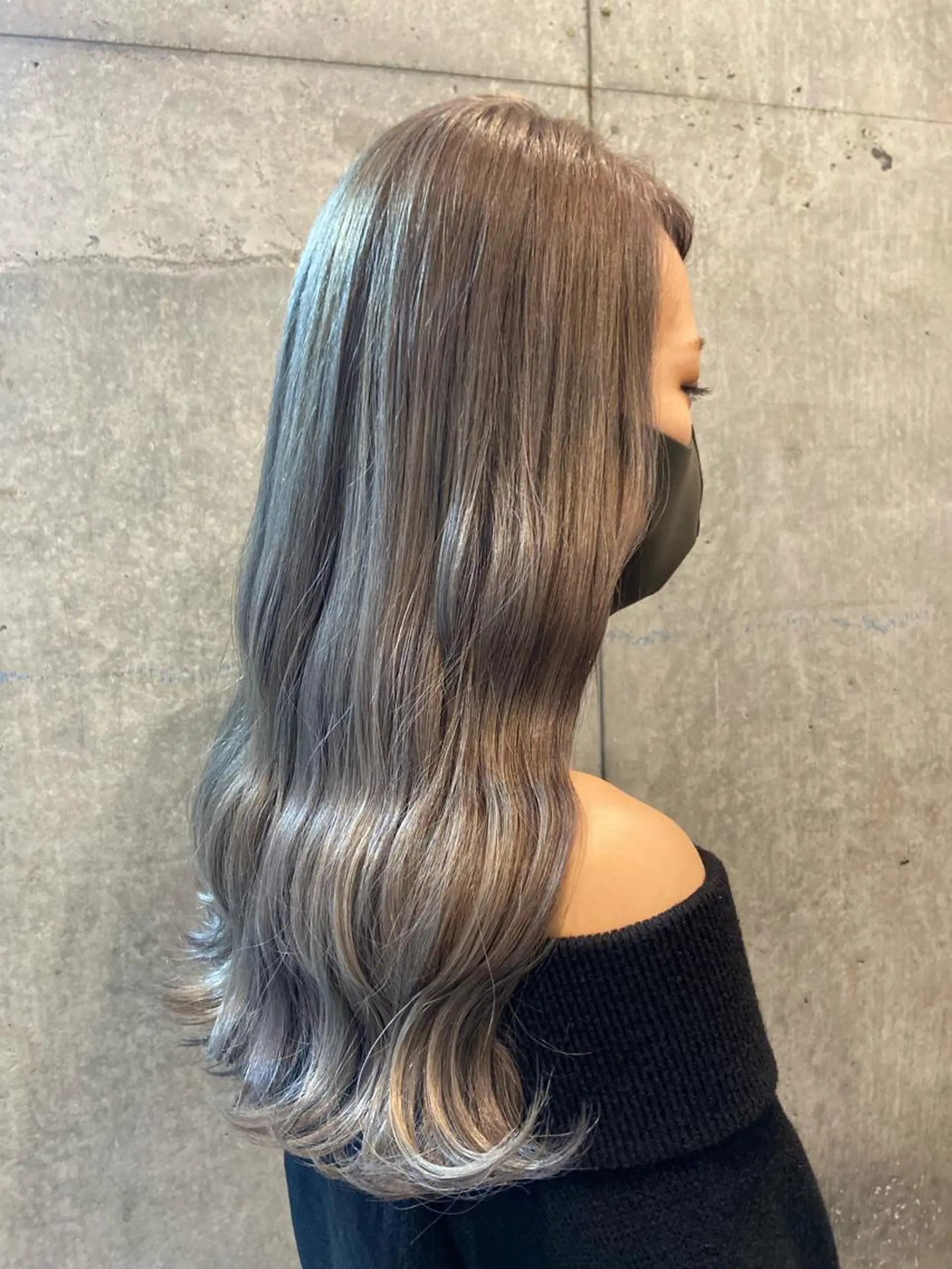 ロング カラー ブリーチ 暗髪/艶髪/Ono .のヘアスタイル